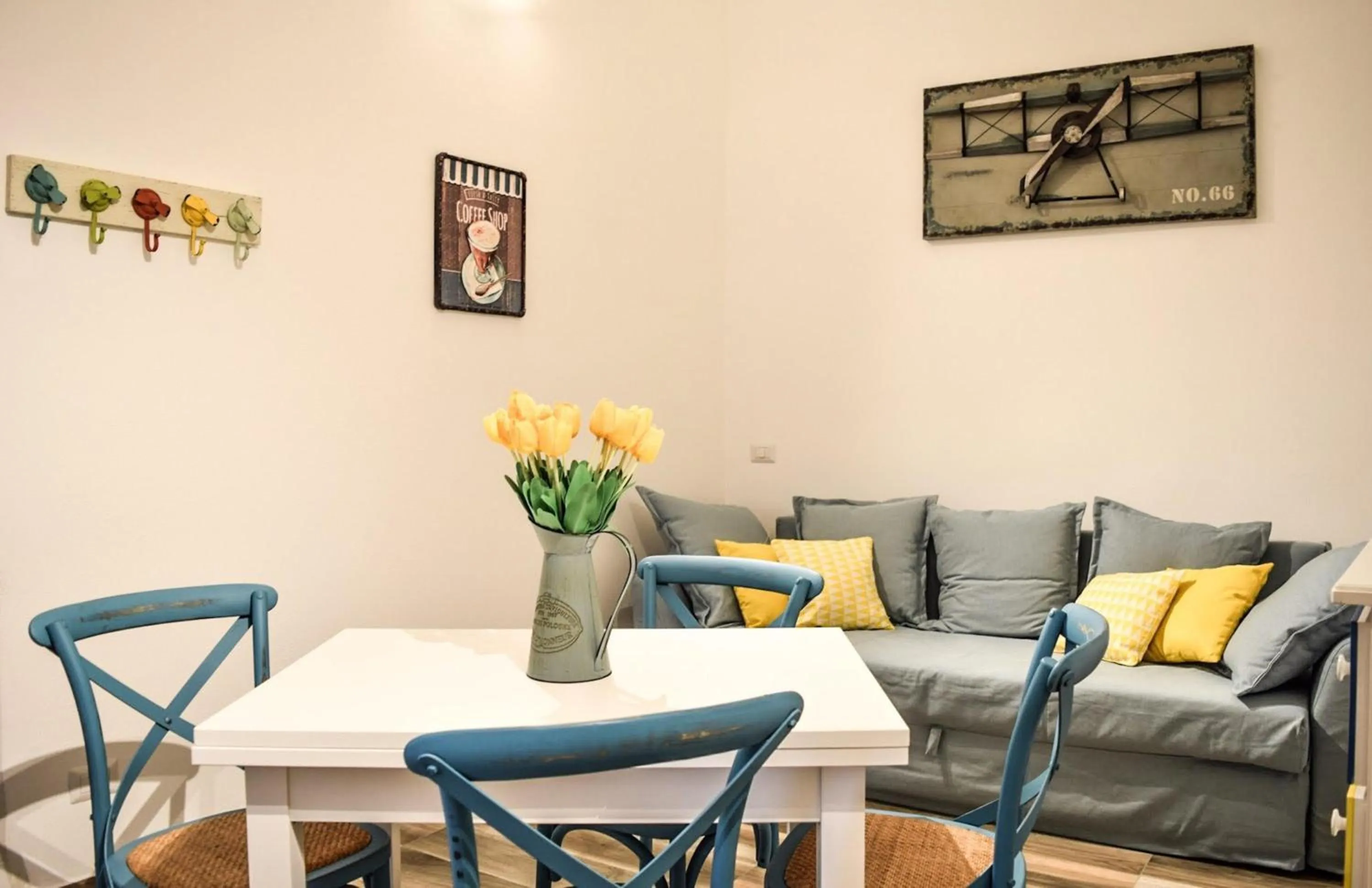 Dining area in Maison la Mitra - Dimore Partenopee