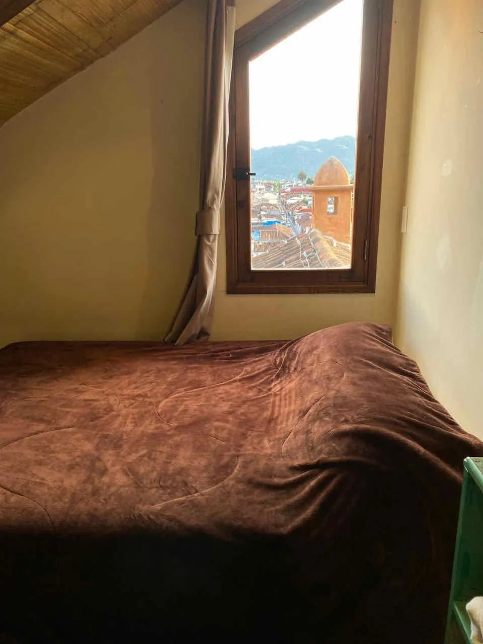 Bed in Magnolias Boutique Suites & SPA