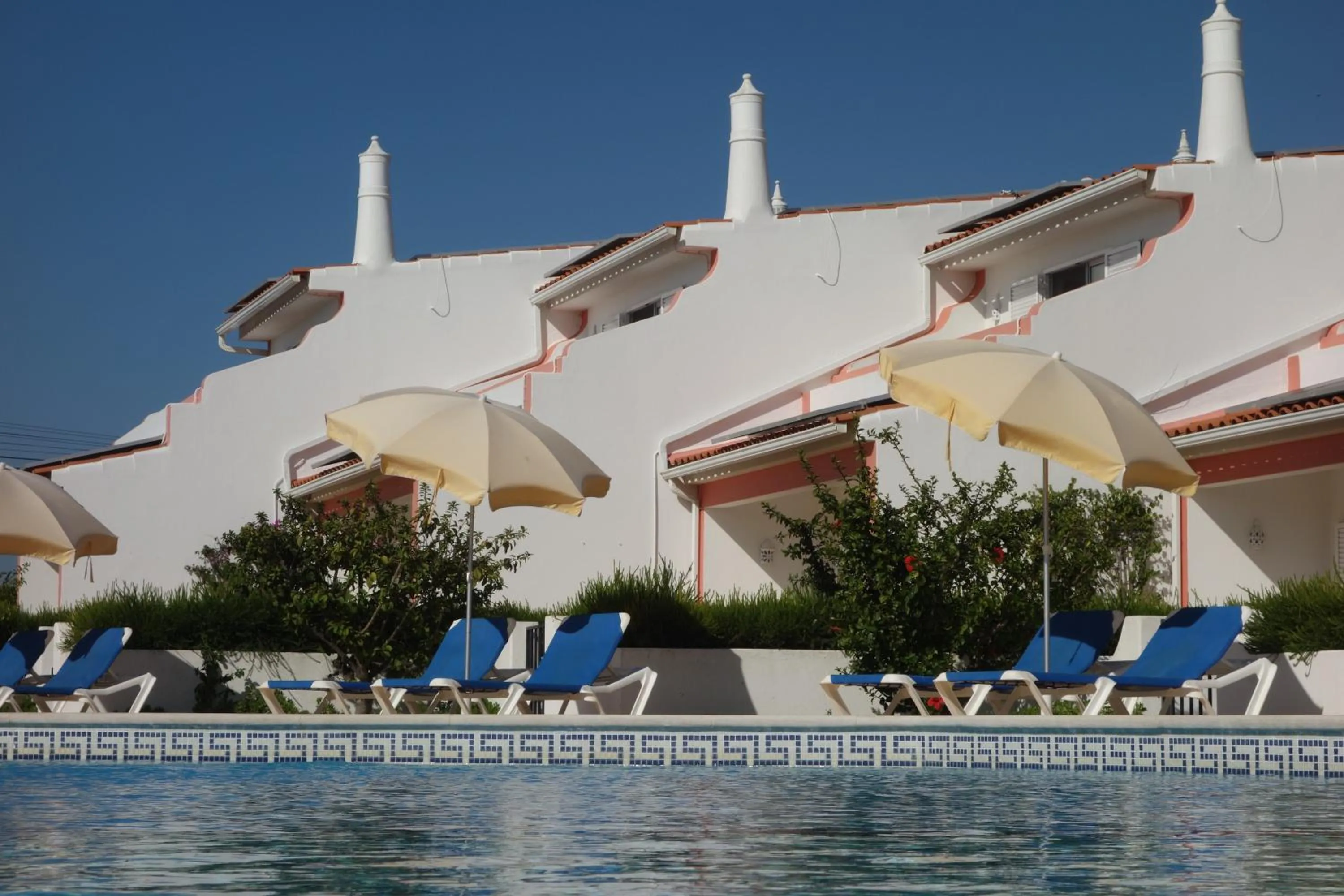 Swimming pool in Moradias Villas Joinal