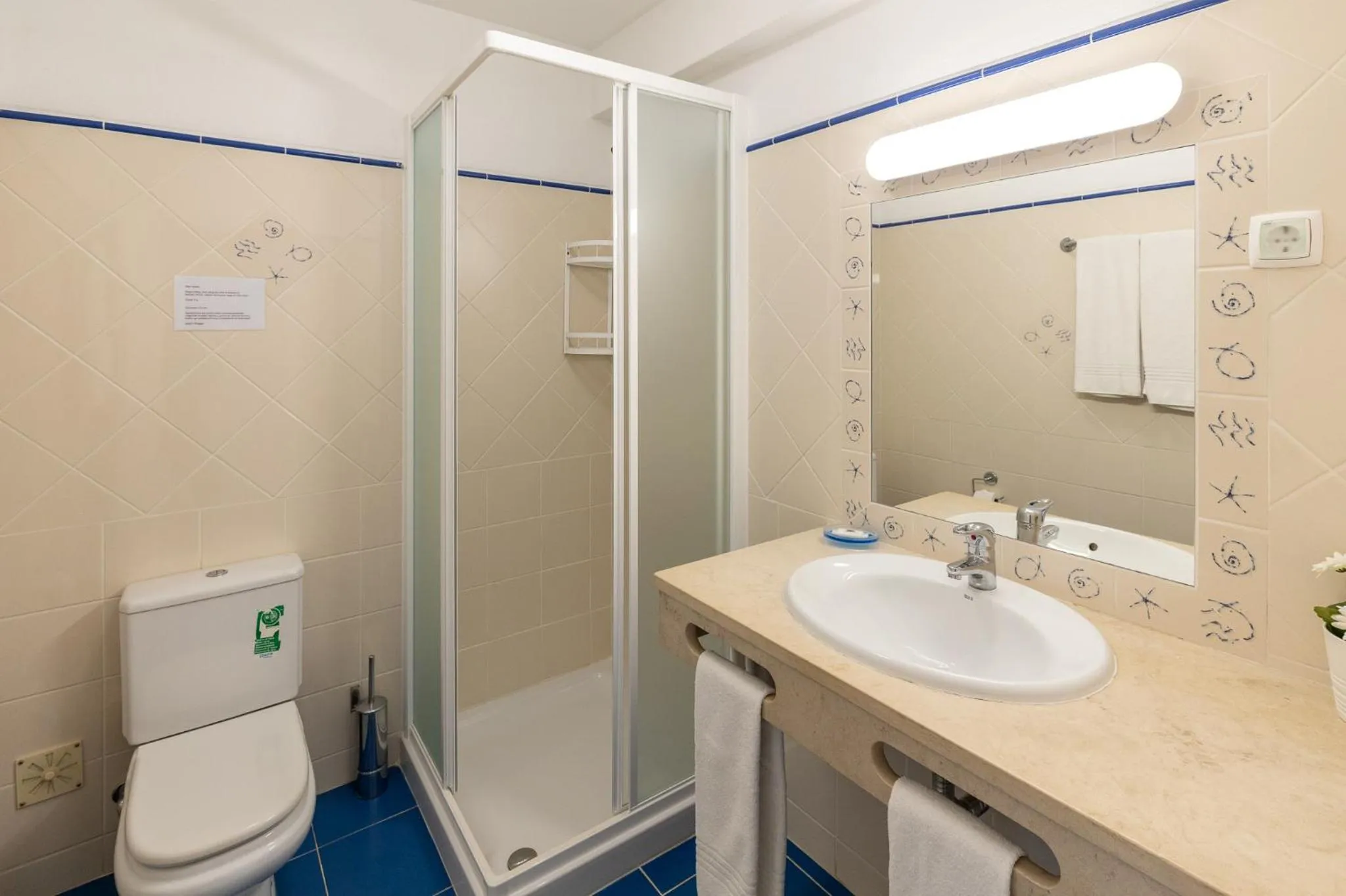 Toilet in Moradias Villas Joinal