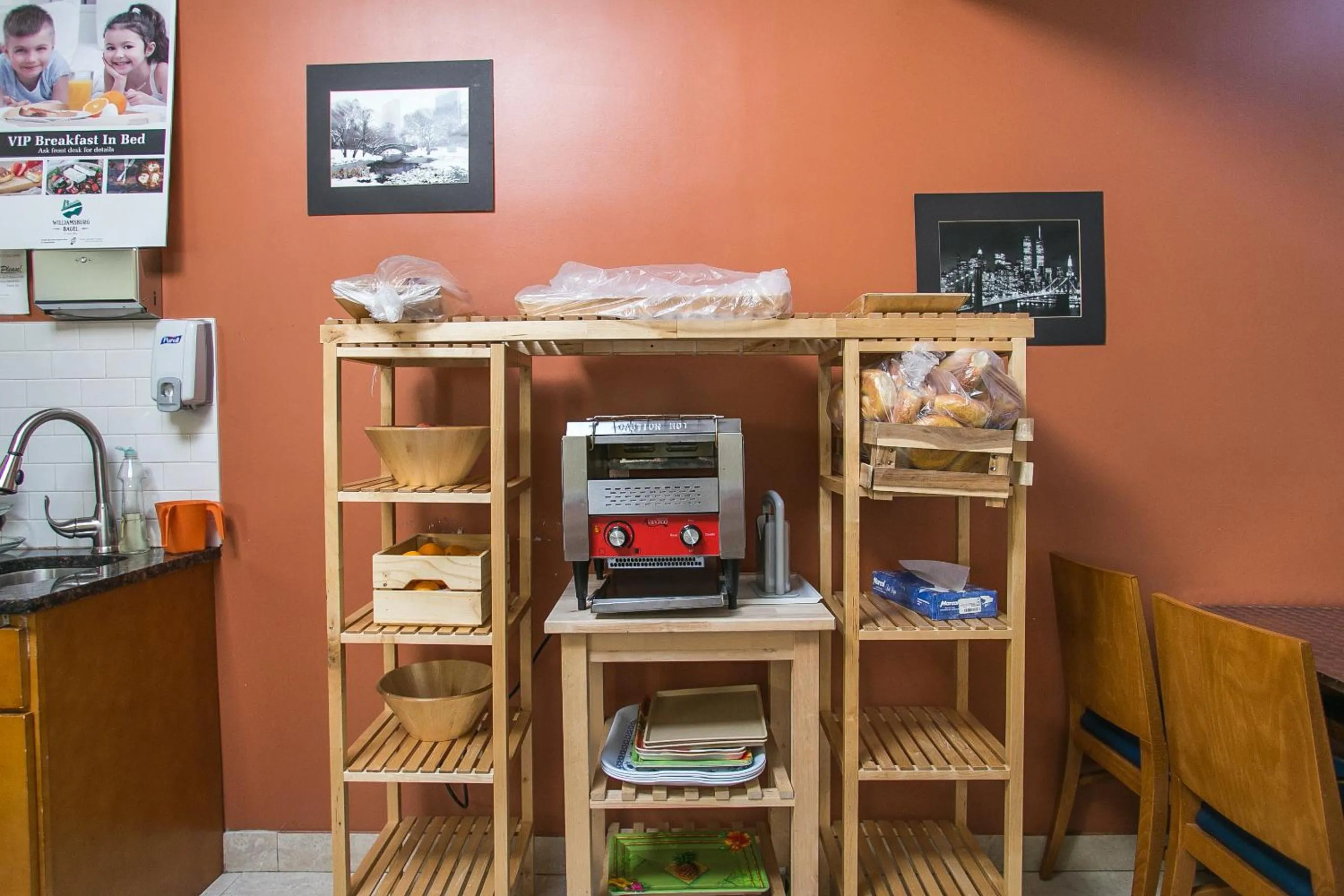 Continental breakfast in Pointe Plaza Hotel