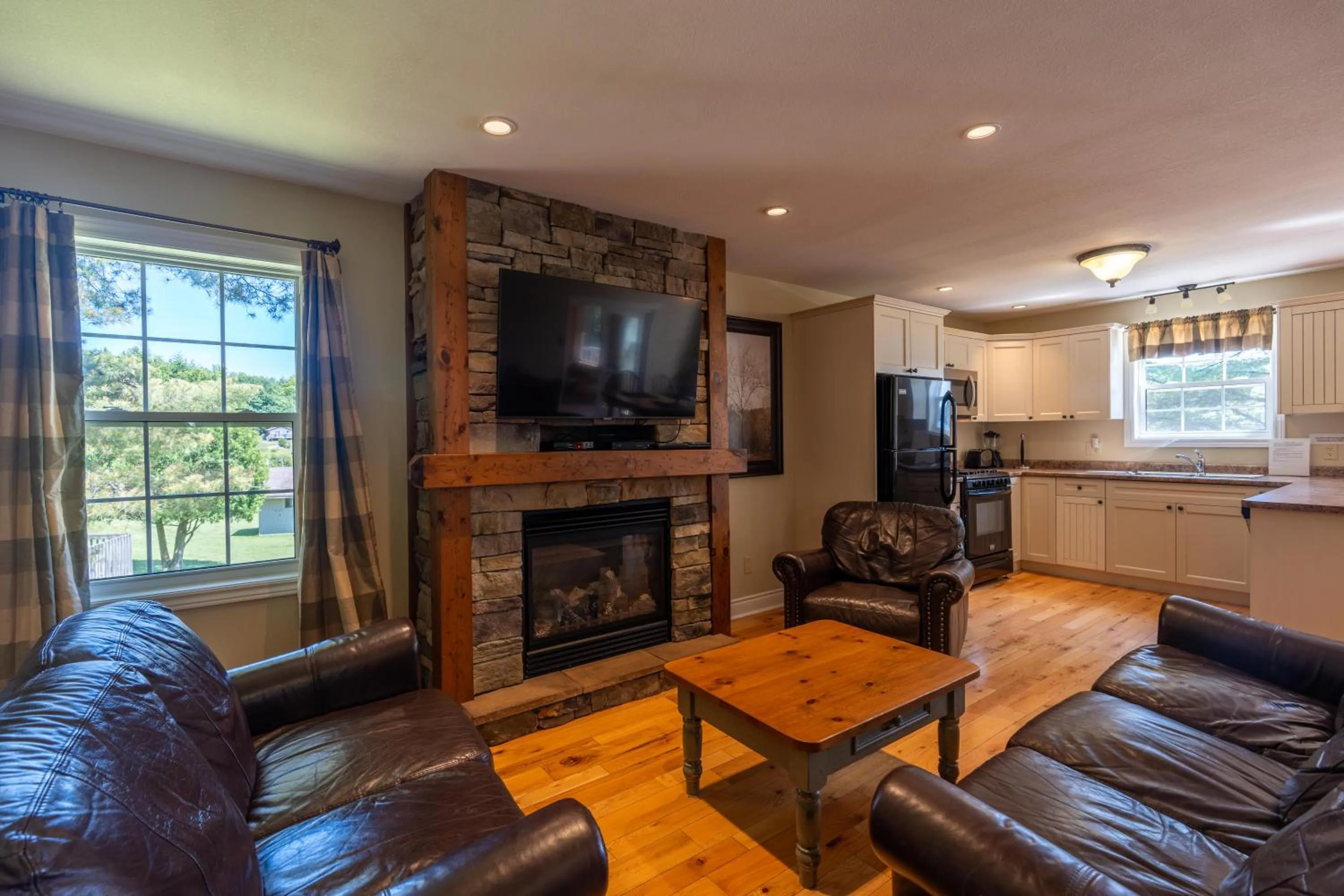 Living room in Blue Water Acres