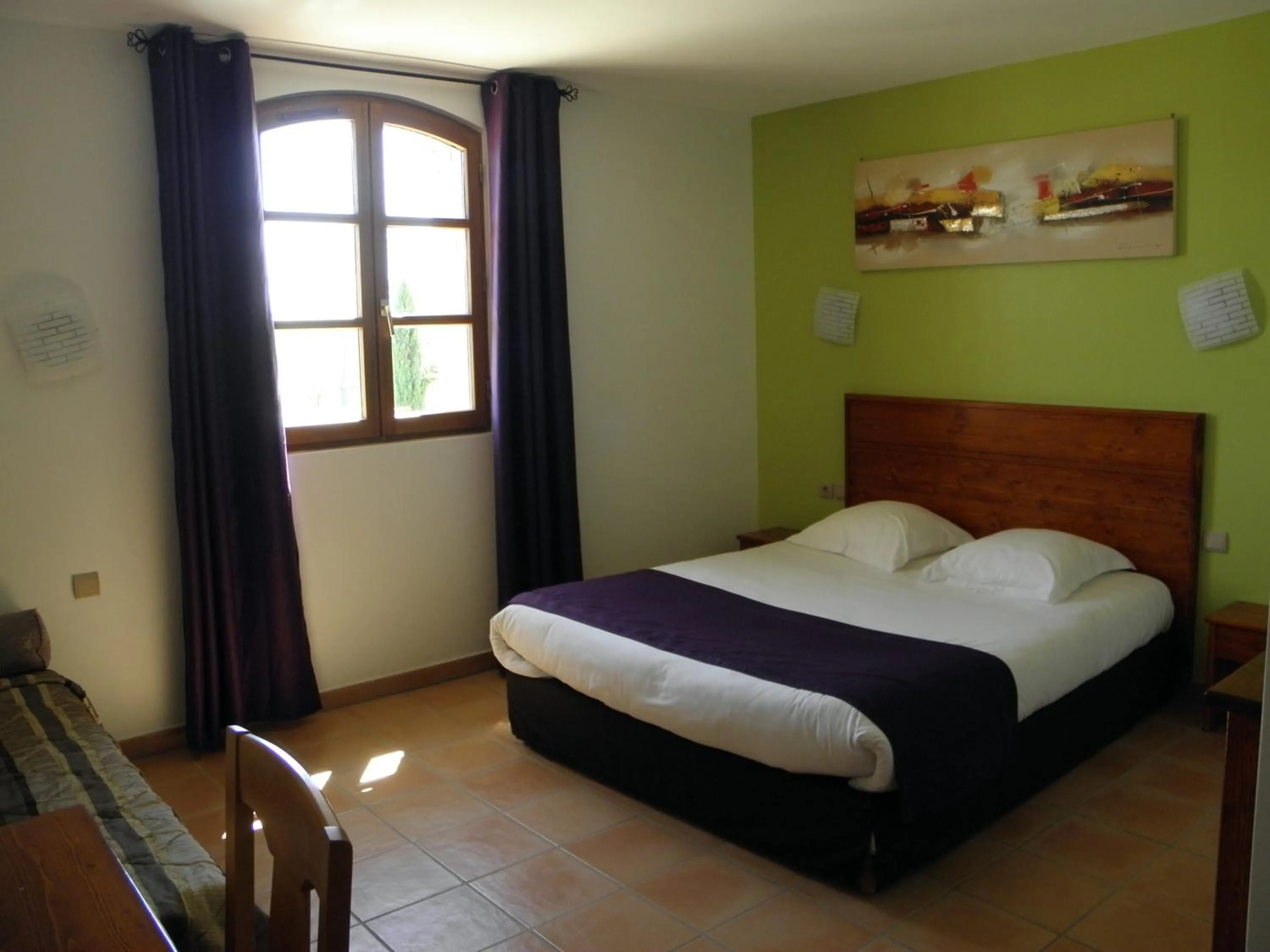 Bedroom, Bed in Hôtel et Restaurant Logis Le Mas de Mon Père