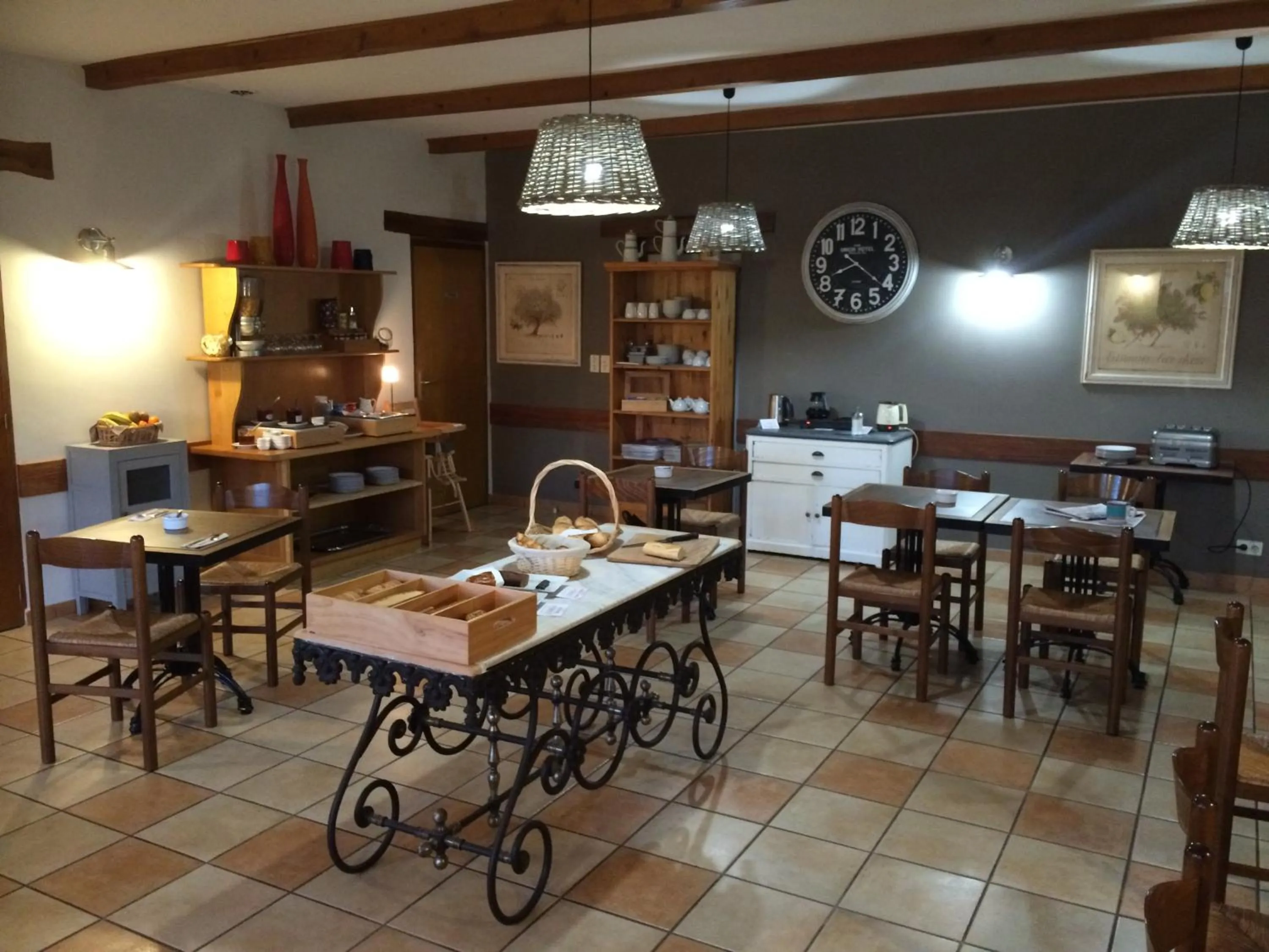 Restaurant/places to eat in Hôtel et Restaurant Logis Le Mas de Mon Père