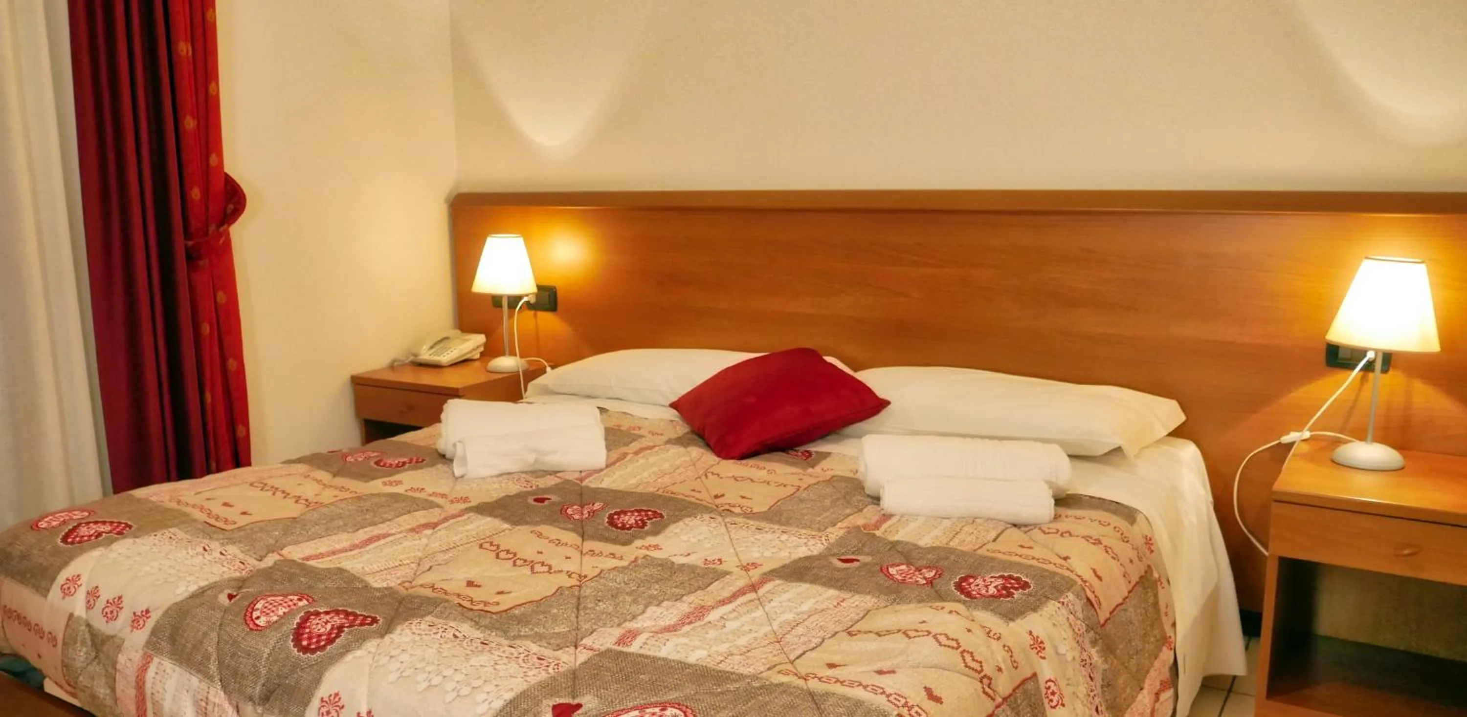 Bed in hotel Vajont