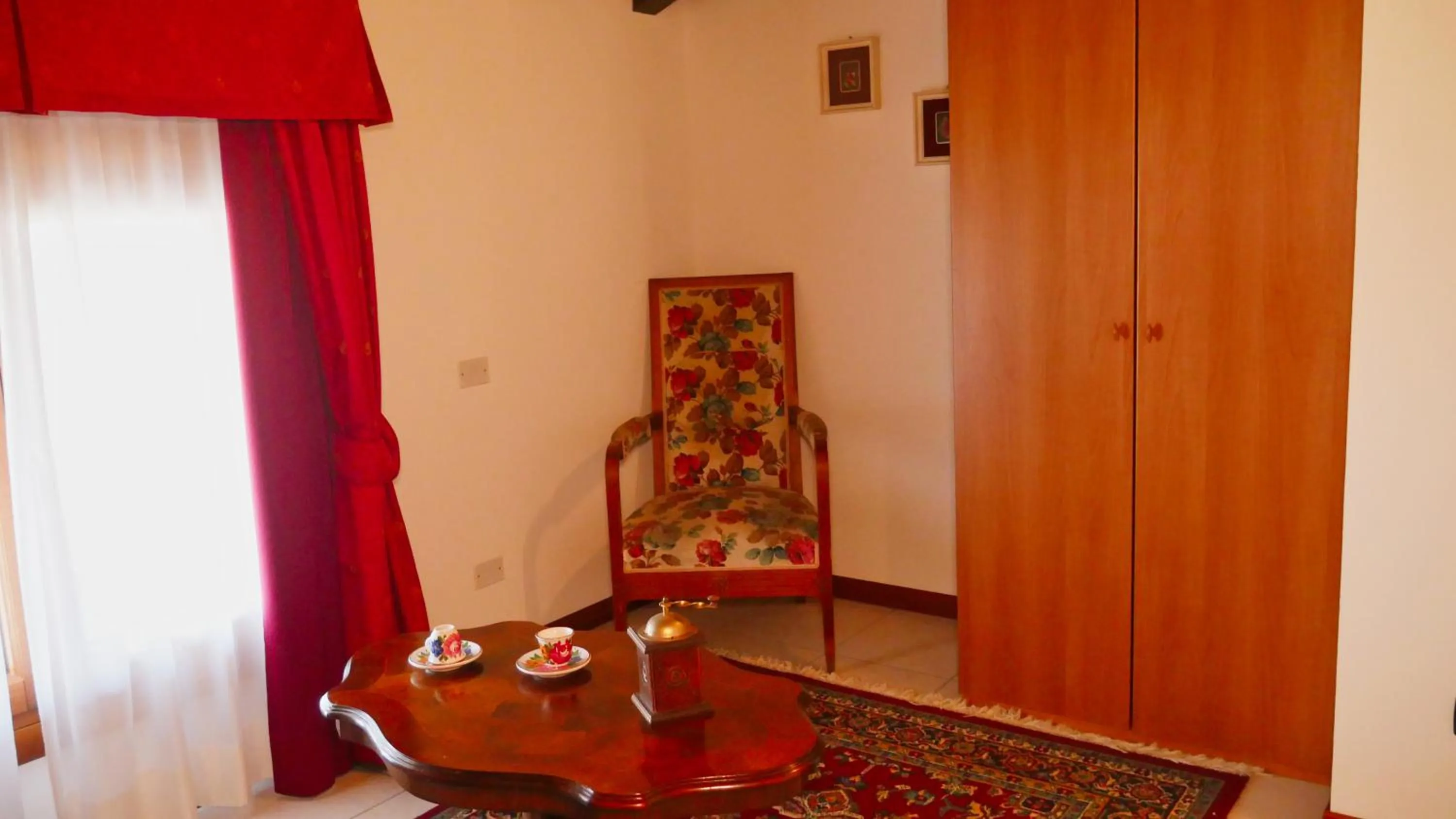 Decorative detail in hotel Vajont