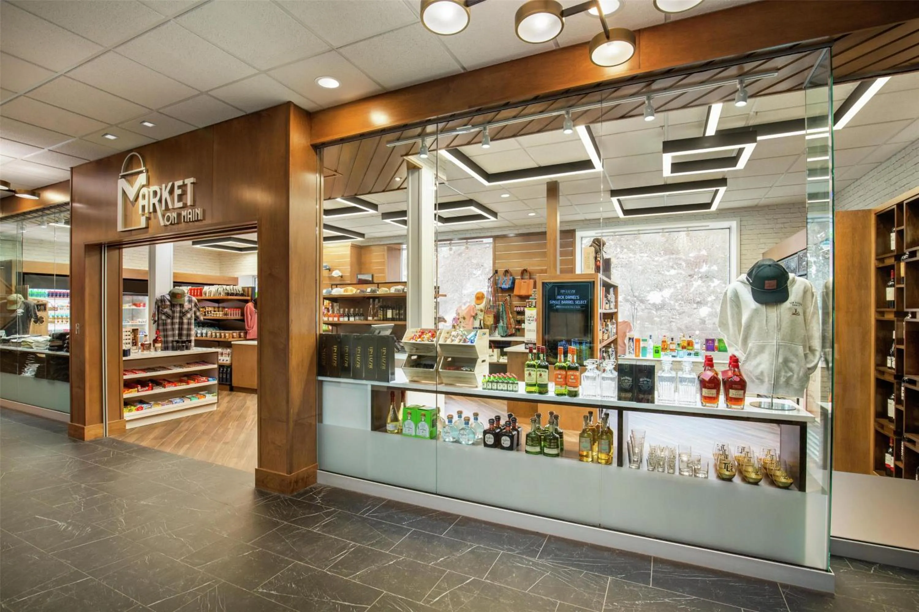 On-site shops in Hampton Inn at Tin Lizzie Gaming Resort