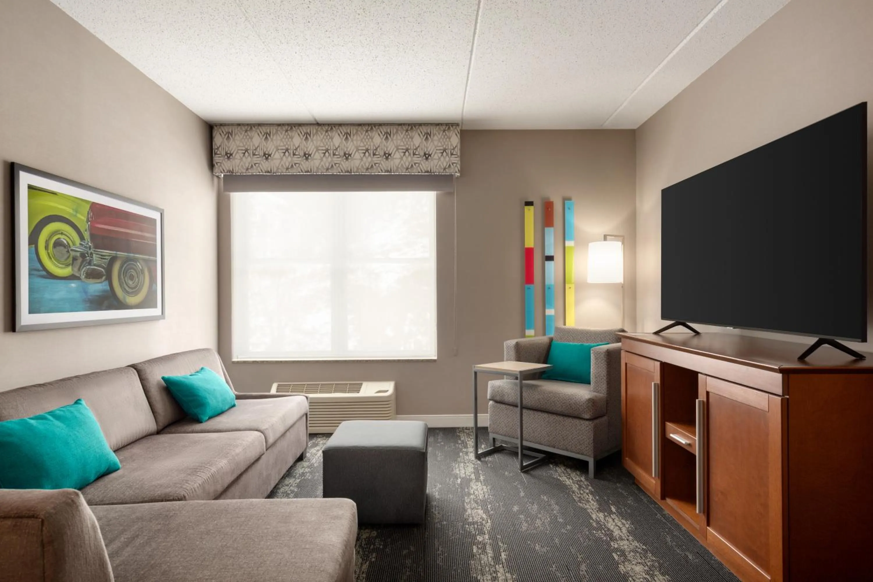 Seating area in Hampton Inn at Tin Lizzie Gaming Resort