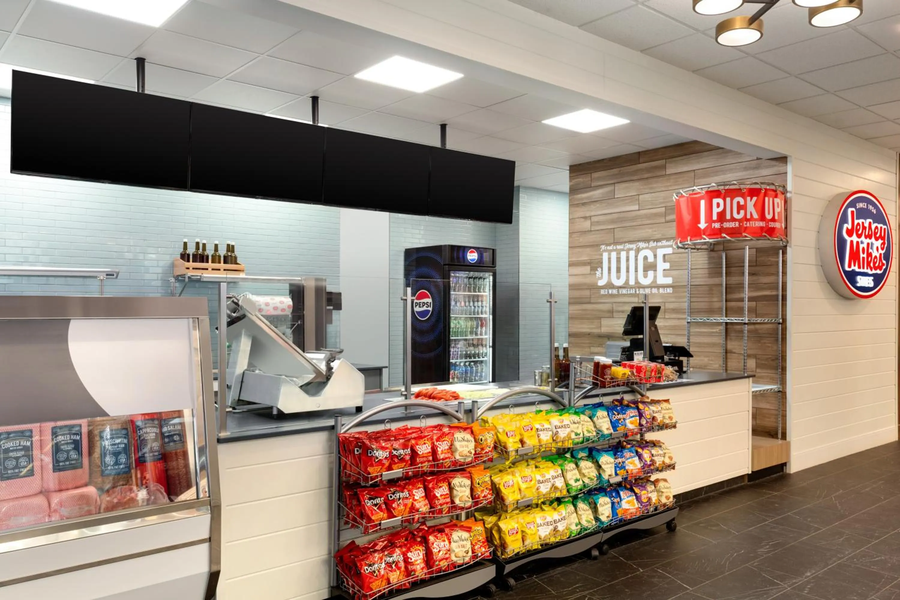 Restaurant/places to eat in Hampton Inn at Tin Lizzie Gaming Resort