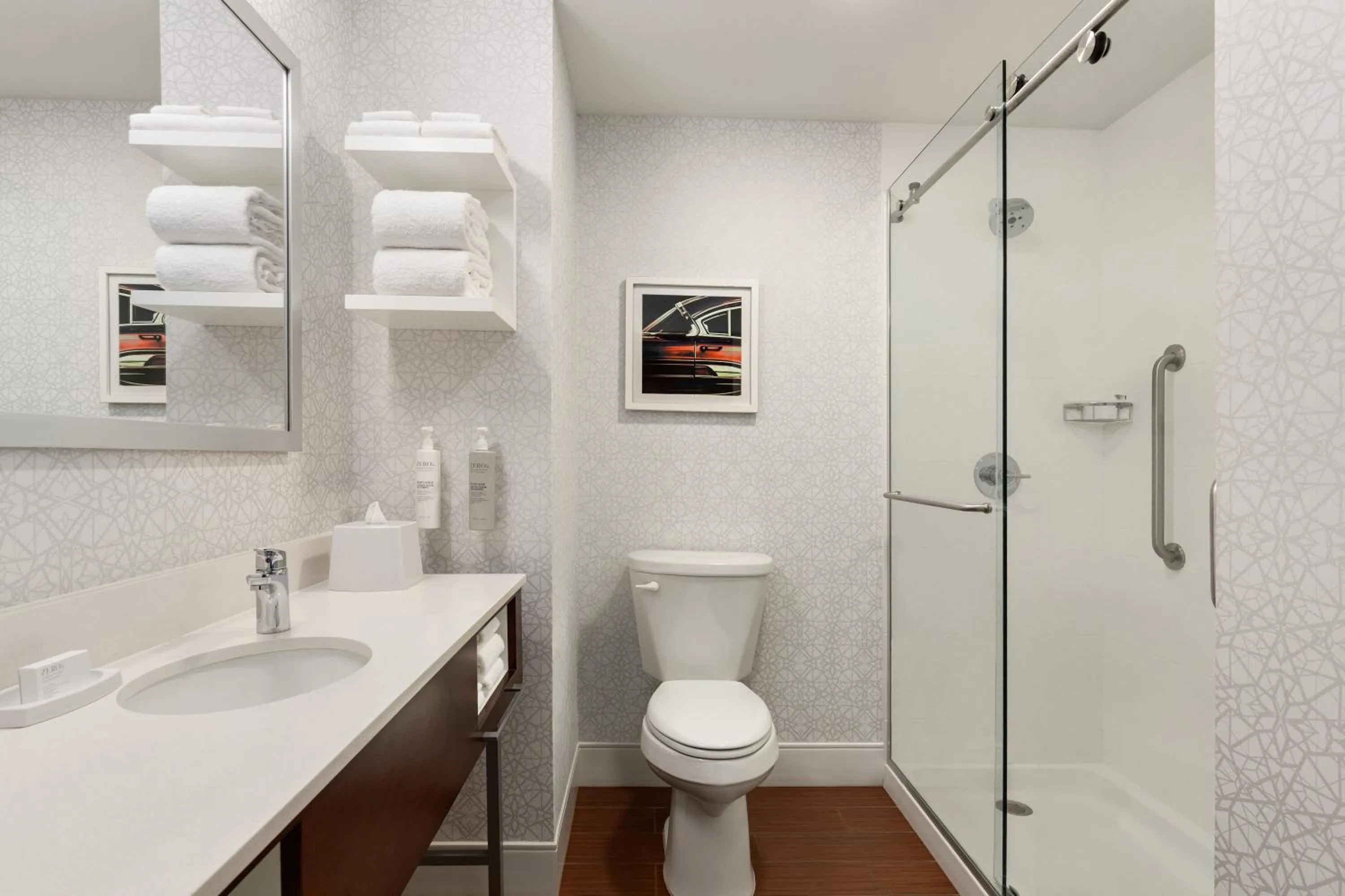 Shower in Hampton Inn at Tin Lizzie Gaming Resort