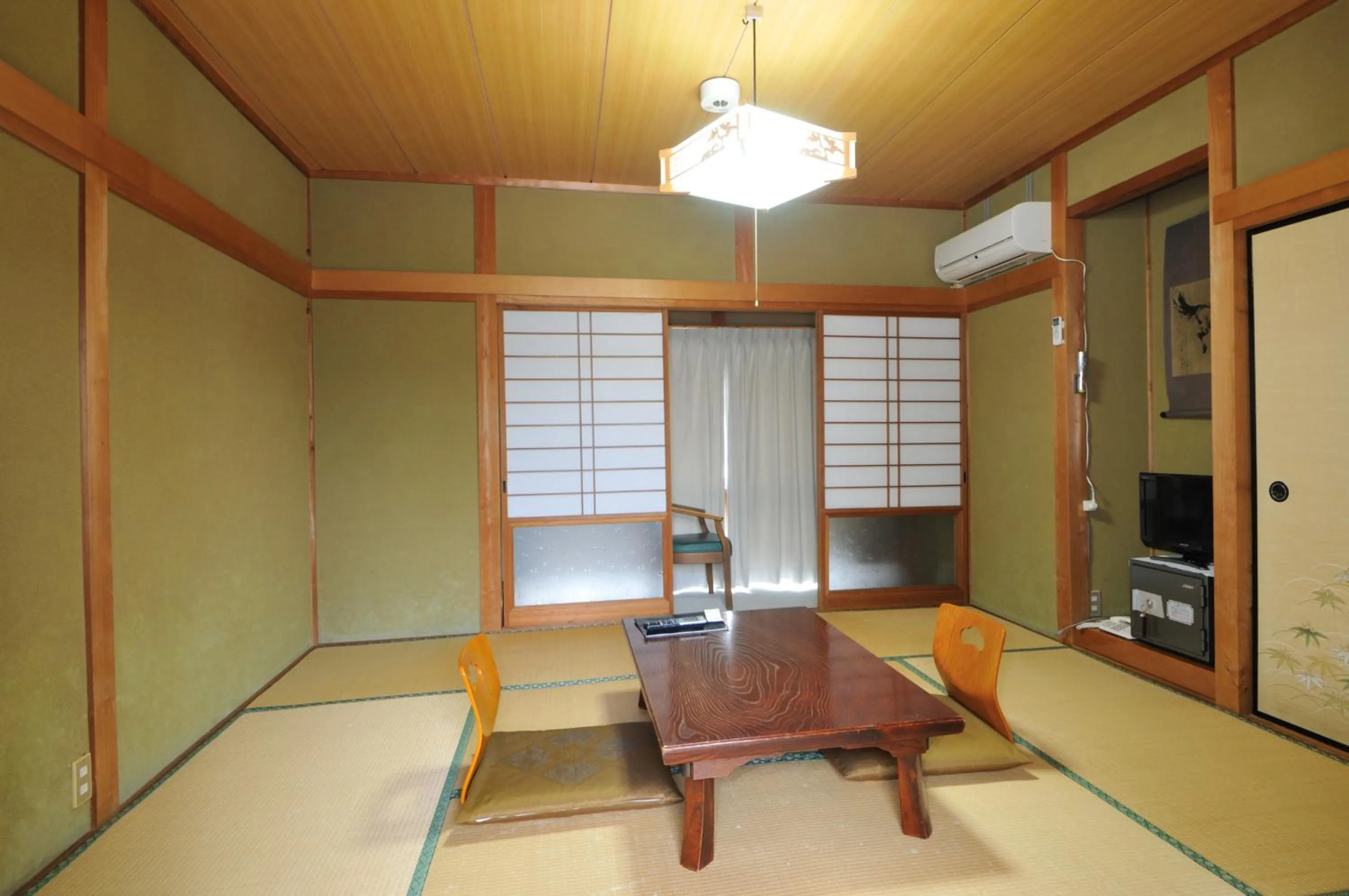 Photo of the whole room in Yumeno Onsen