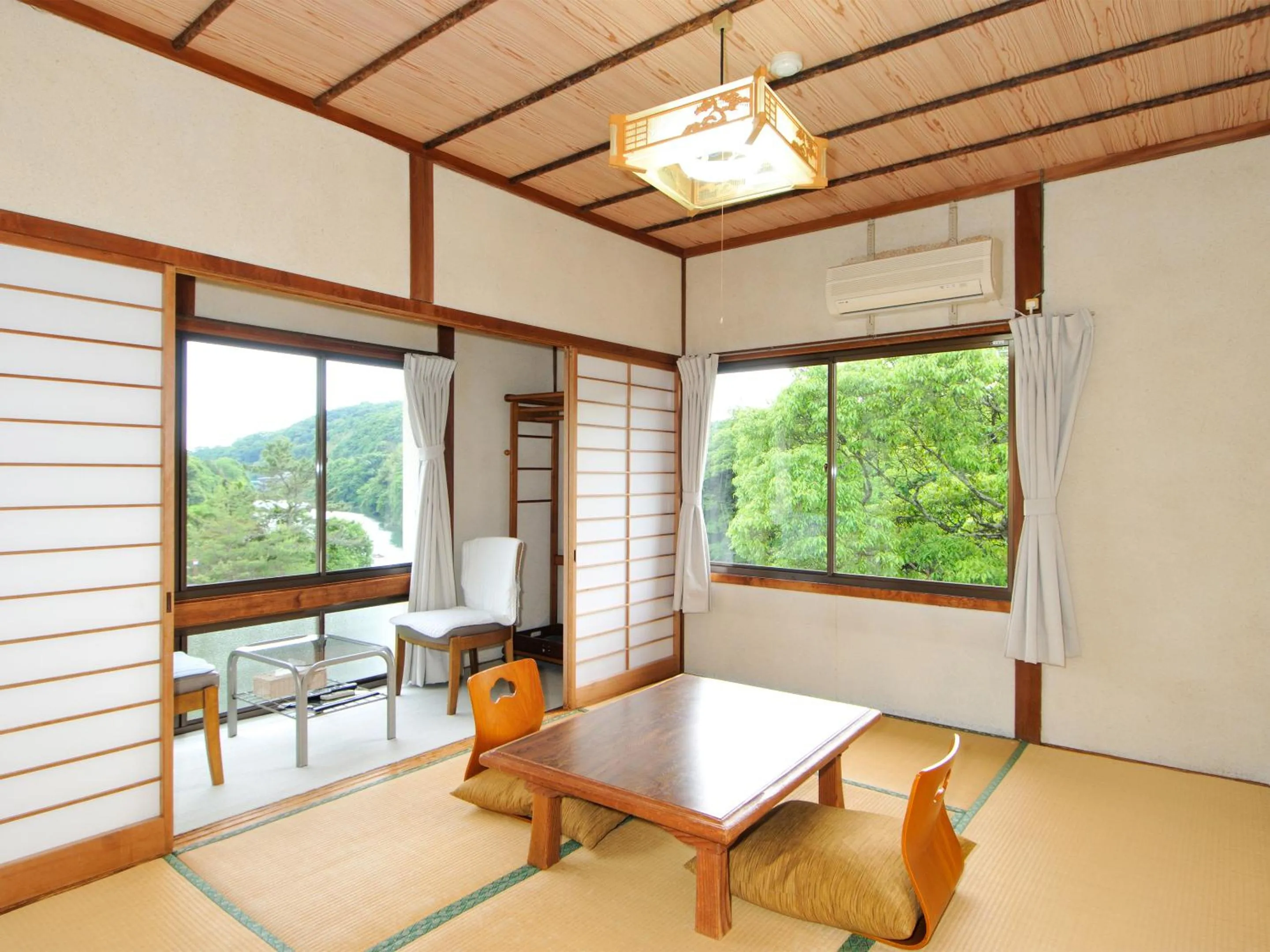 Photo of the whole room in Yumeno Onsen