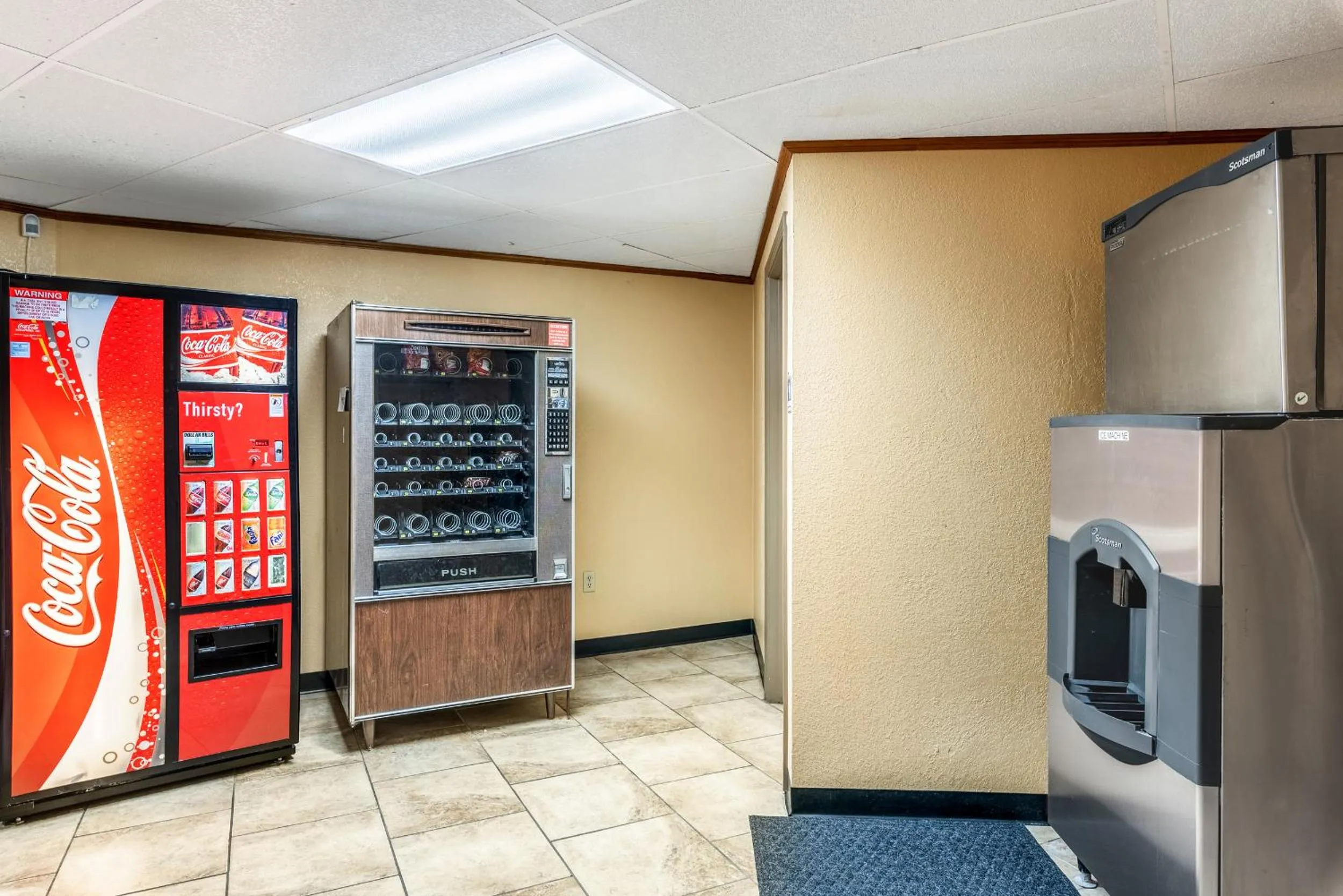 On-site shops in Americas Best Value Inn Searcy