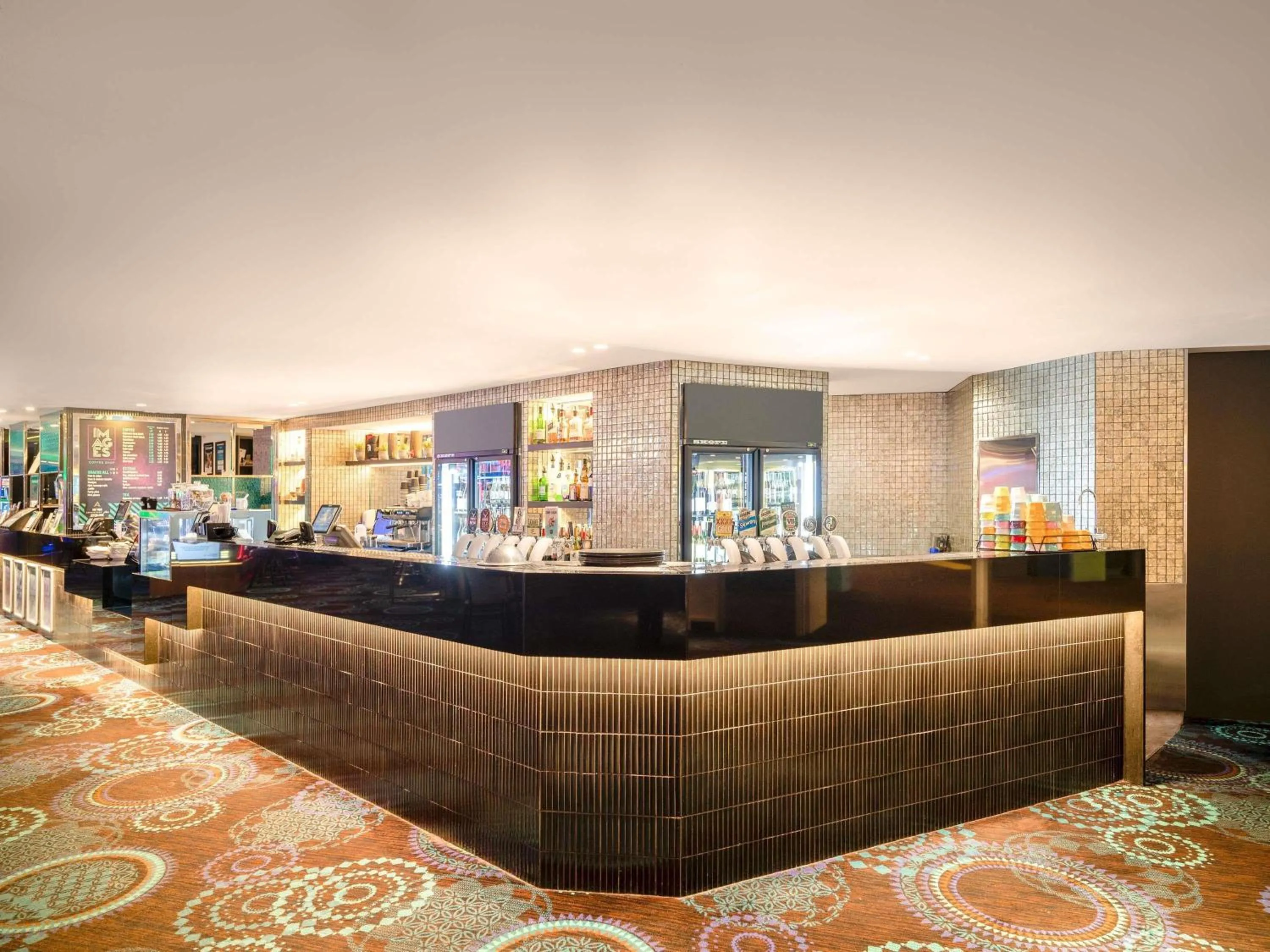 Breakfast in Mantra Twin Towns