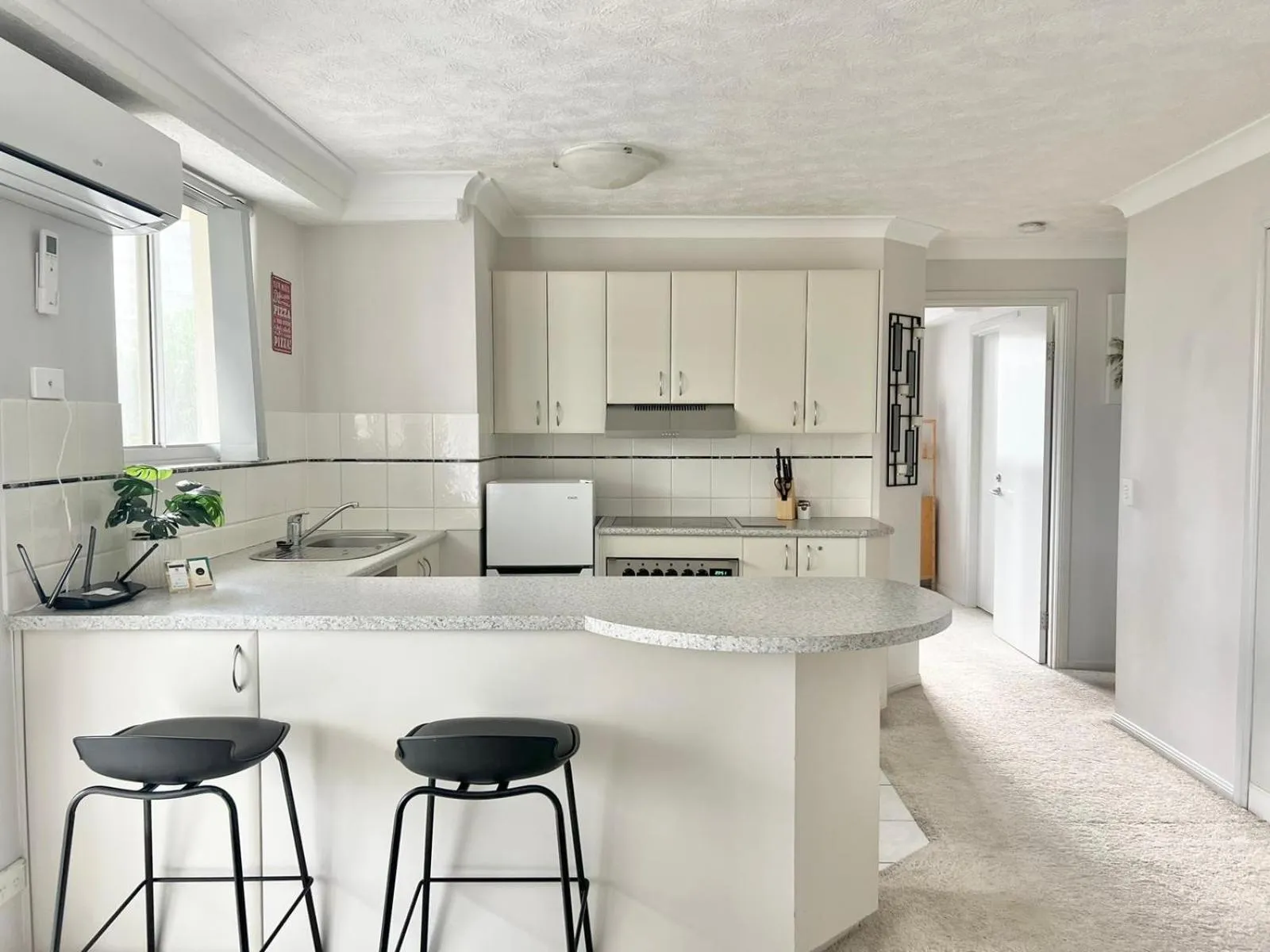 toaster in Wharf Boutique Apartments