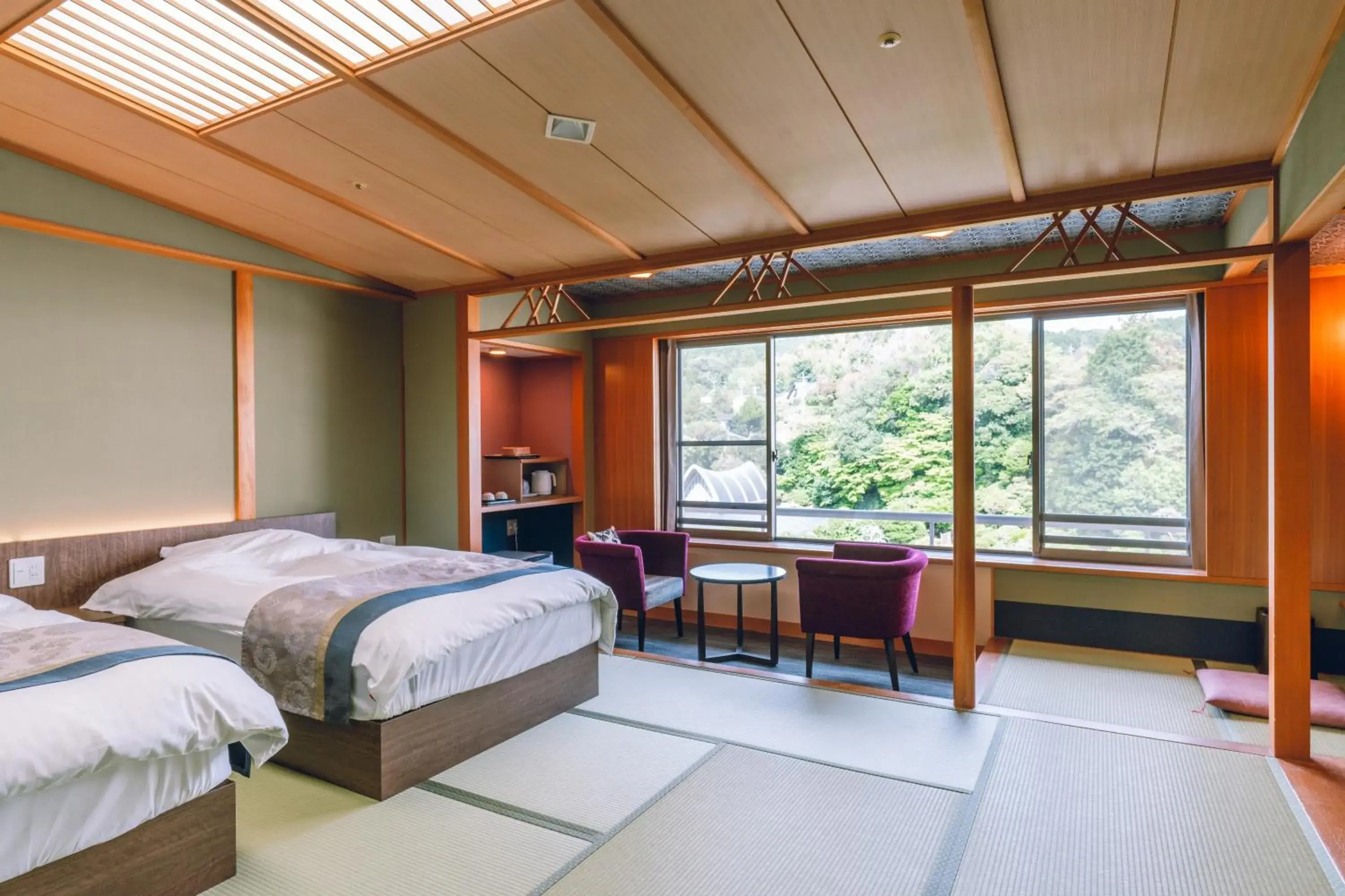 Superior Twin Room with Garden View in Tamatsukuri Grand Hotel Choseikaku Superior Twin Room with Garden View in Tamatsukuri Grand Hotel Choseikaku