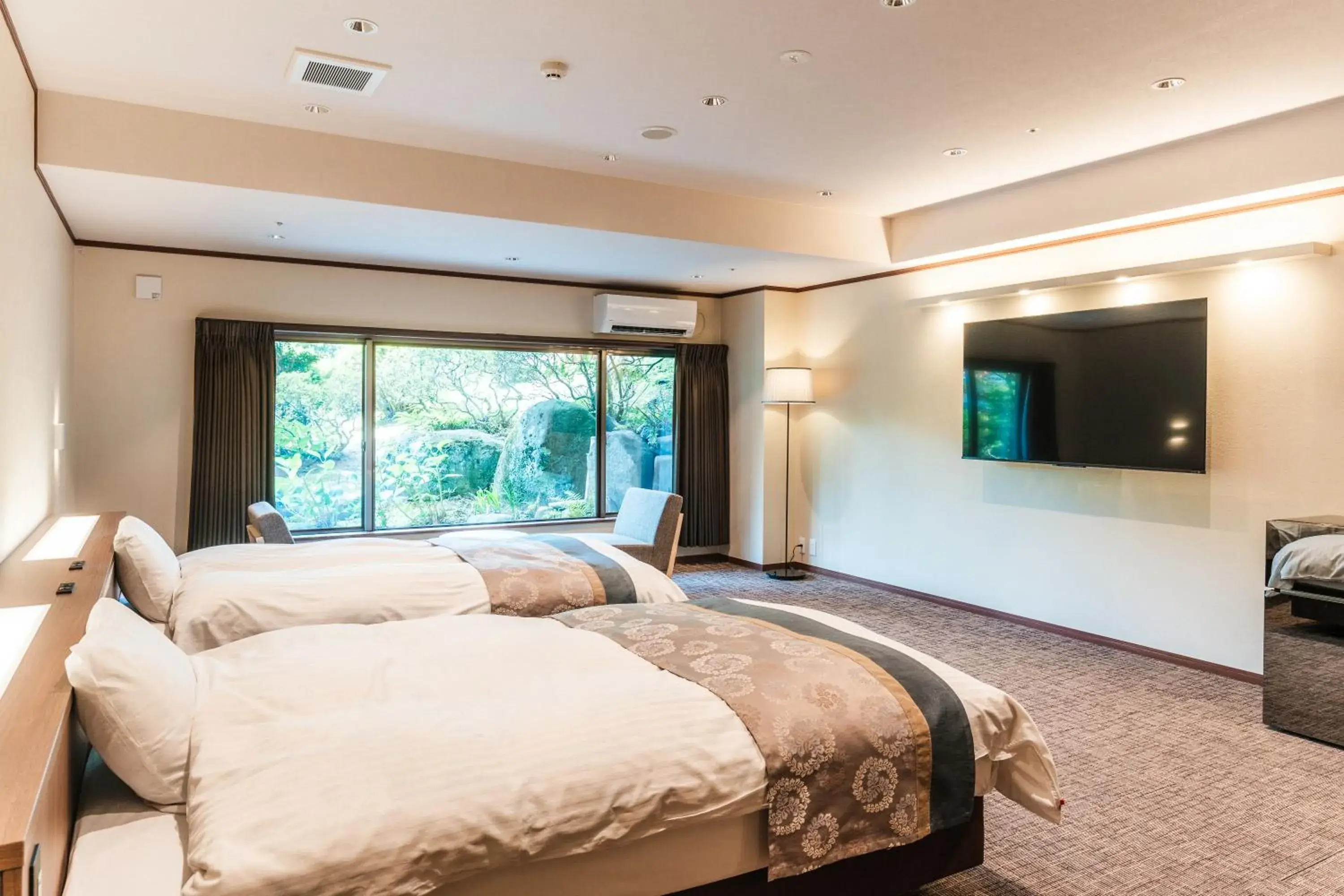 Deluxe Twin Room in Tamatsukuri Grand Hotel Choseikaku Deluxe Twin Room in Tamatsukuri Grand Hotel Choseikaku