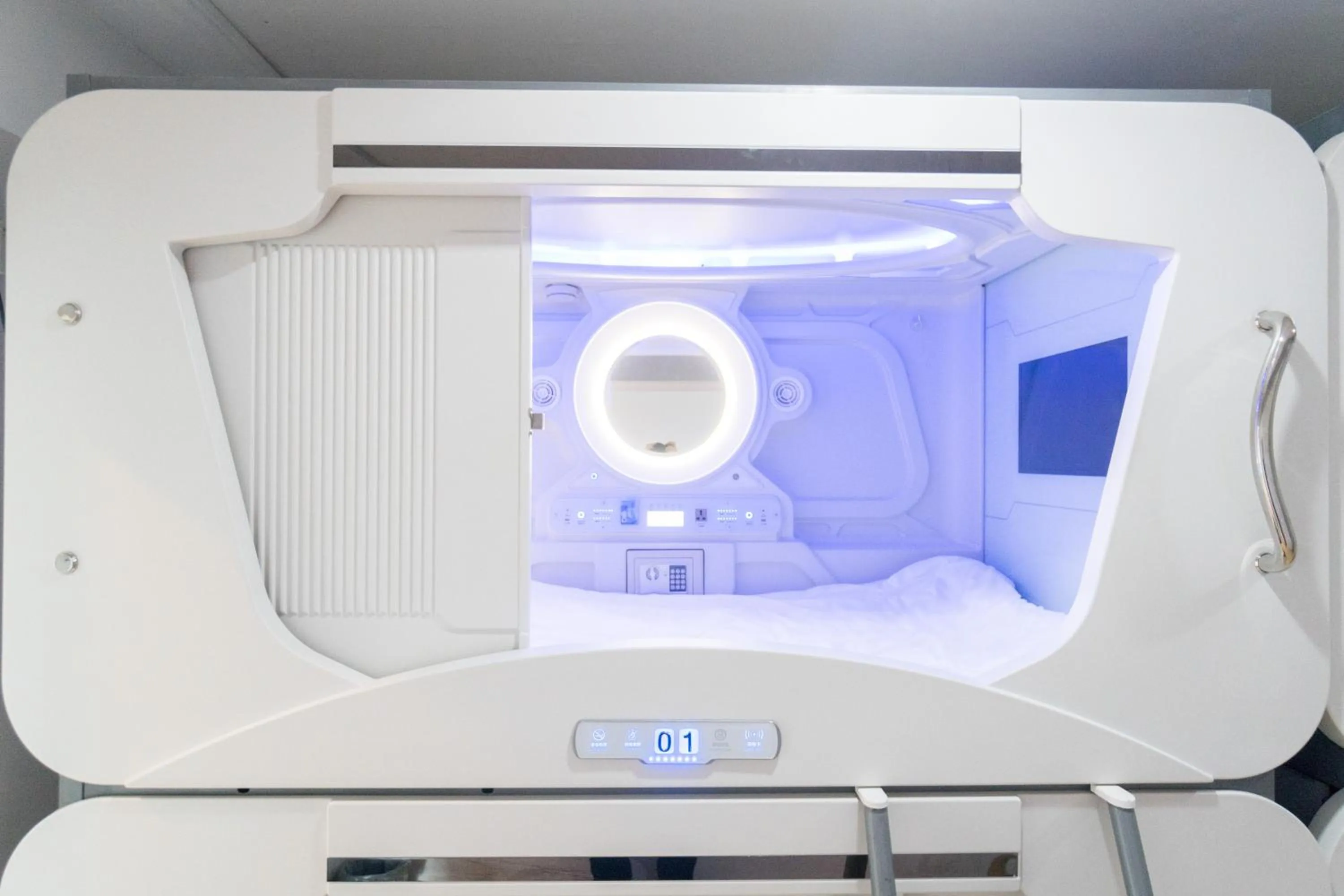 Photo of the whole room in Seaview Capsule Hotel