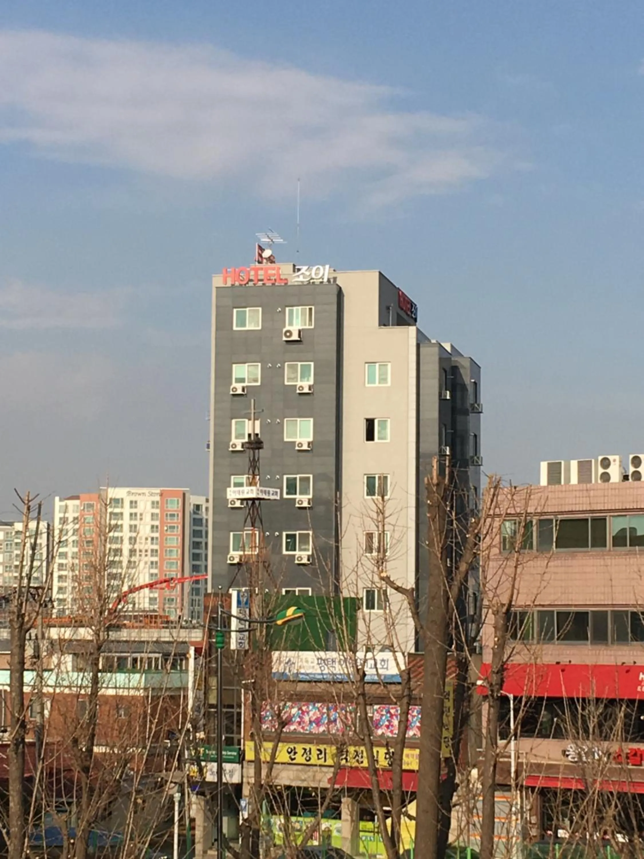 Property building in Hotel Joy near Camp Humphres