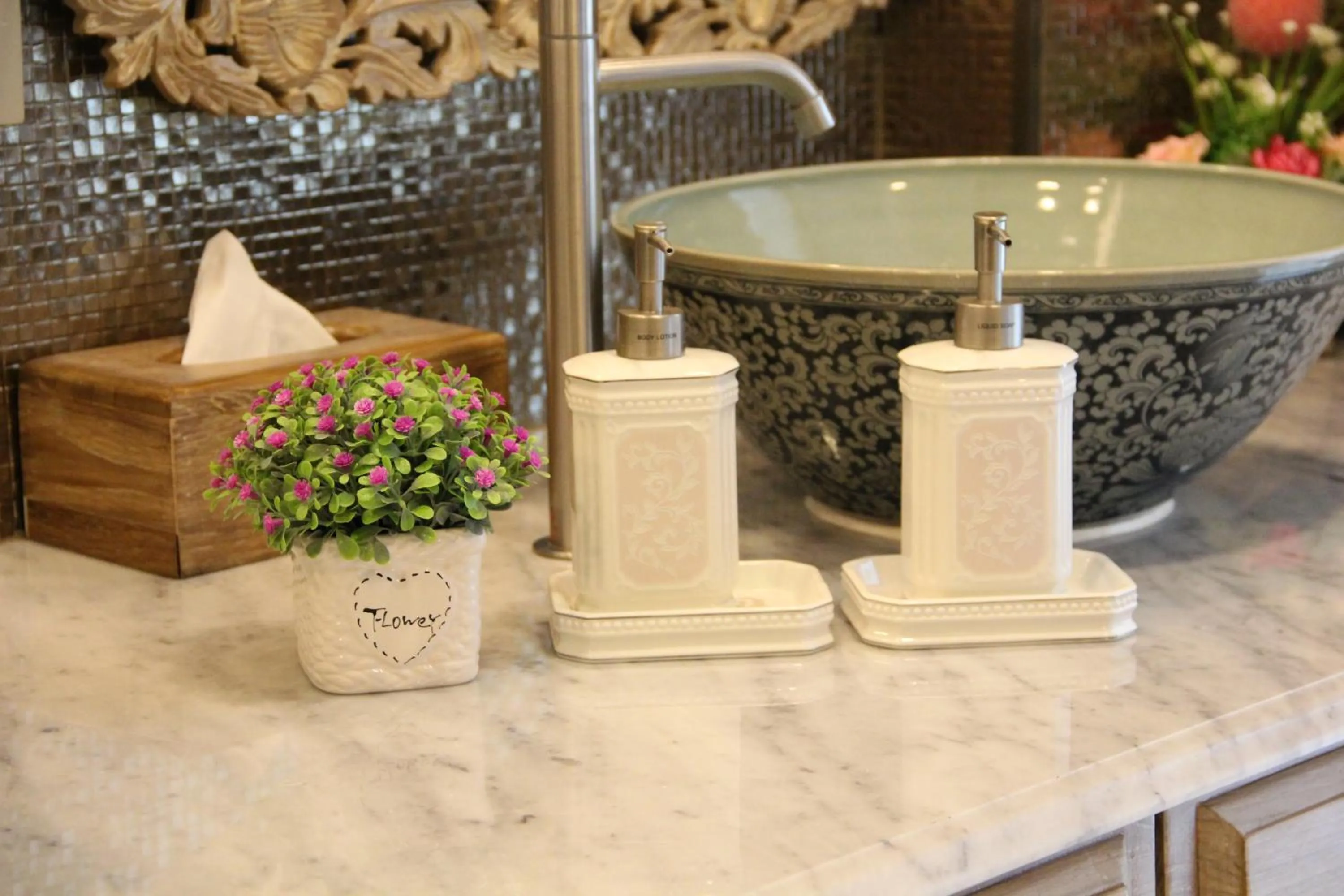 Toilet in Mariya Lady Hostel Suvarnabhumi Airport