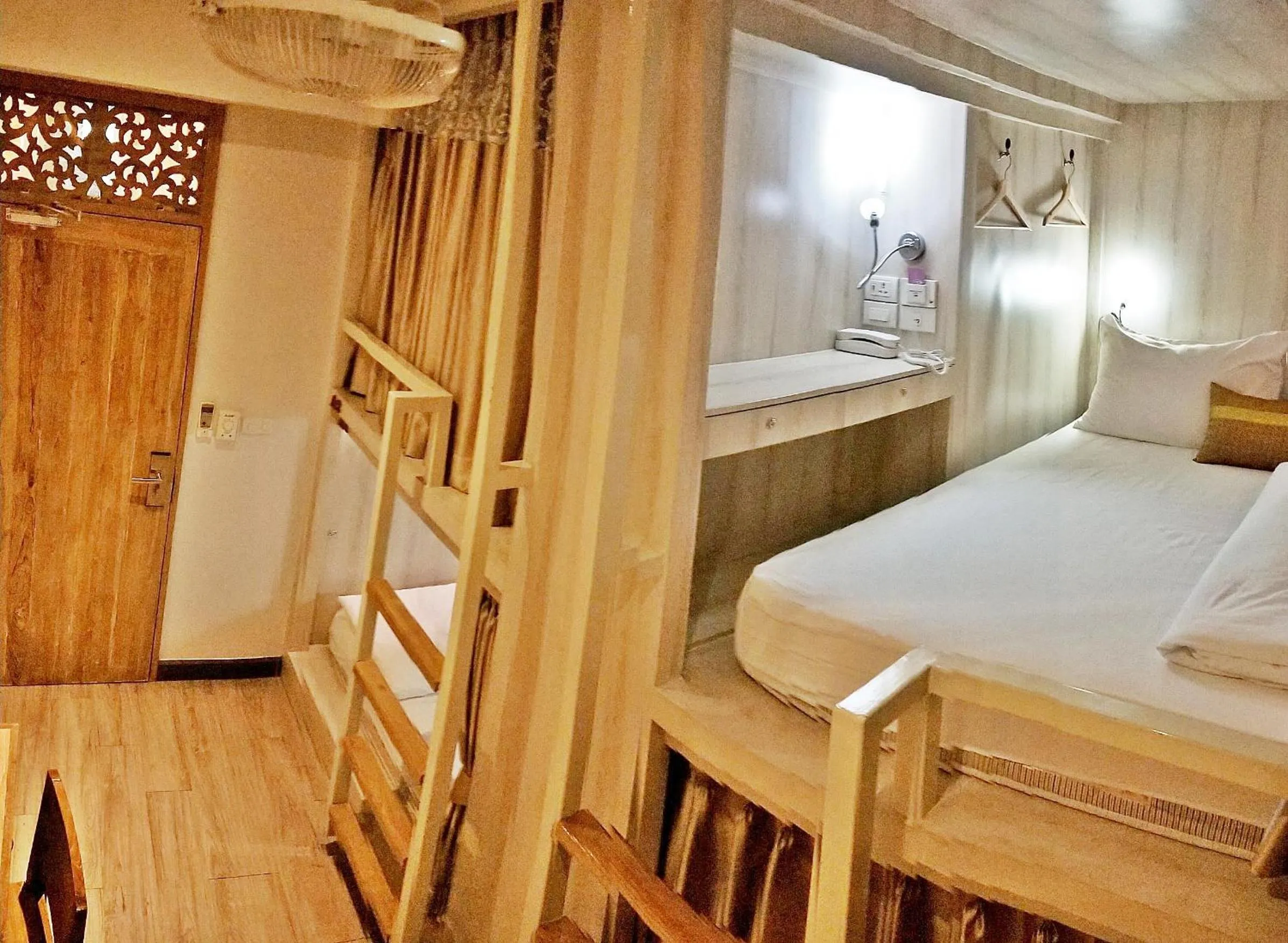 Photo of the whole room, Bed in Mariya Lady Hostel Suvarnabhumi Airport