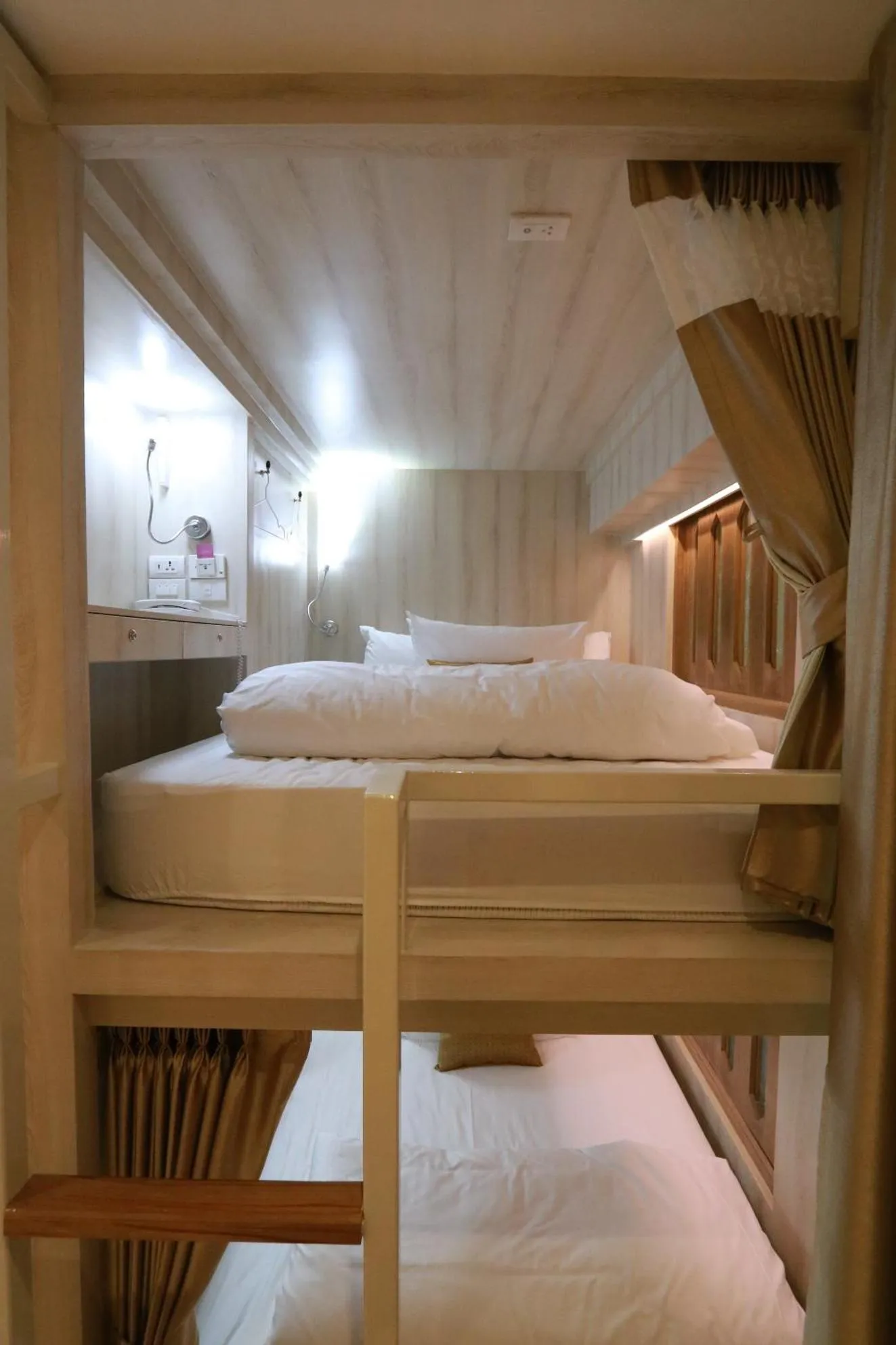 Bed in Mariya Lady Hostel Suvarnabhumi Airport