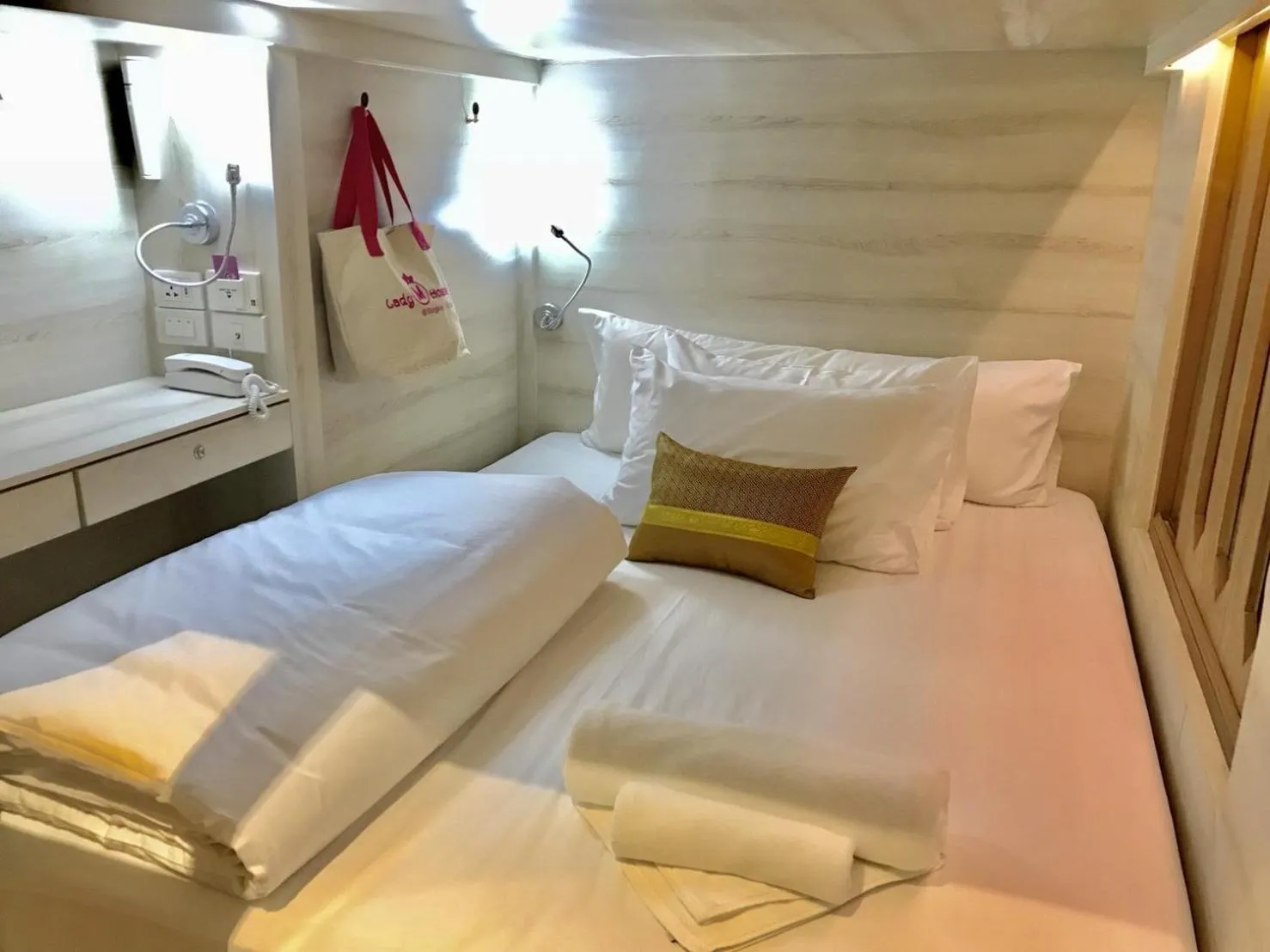 Bed in Mariya Lady Hostel Suvarnabhumi Airport