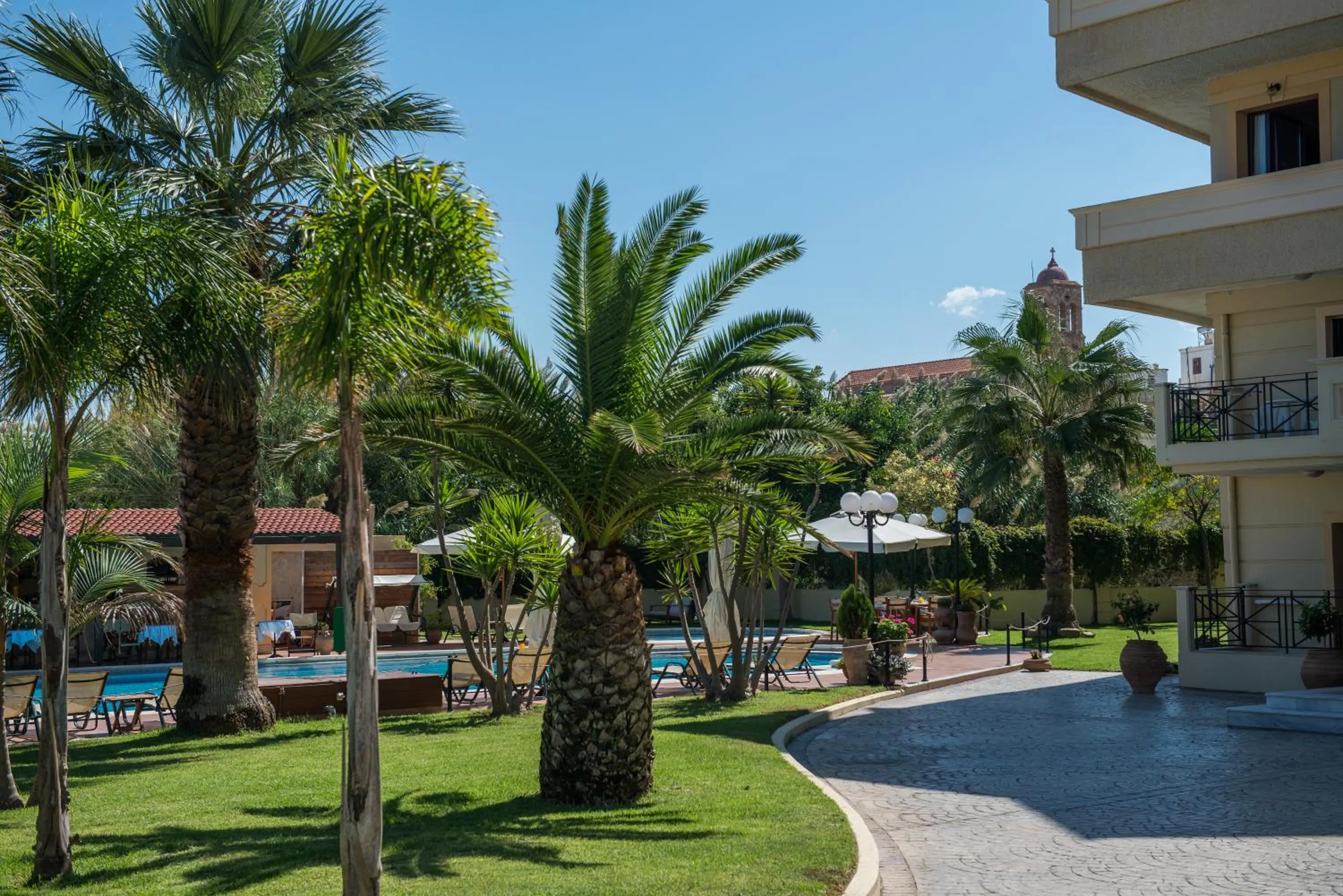 Garden in Mirtilos Studios & Apartments