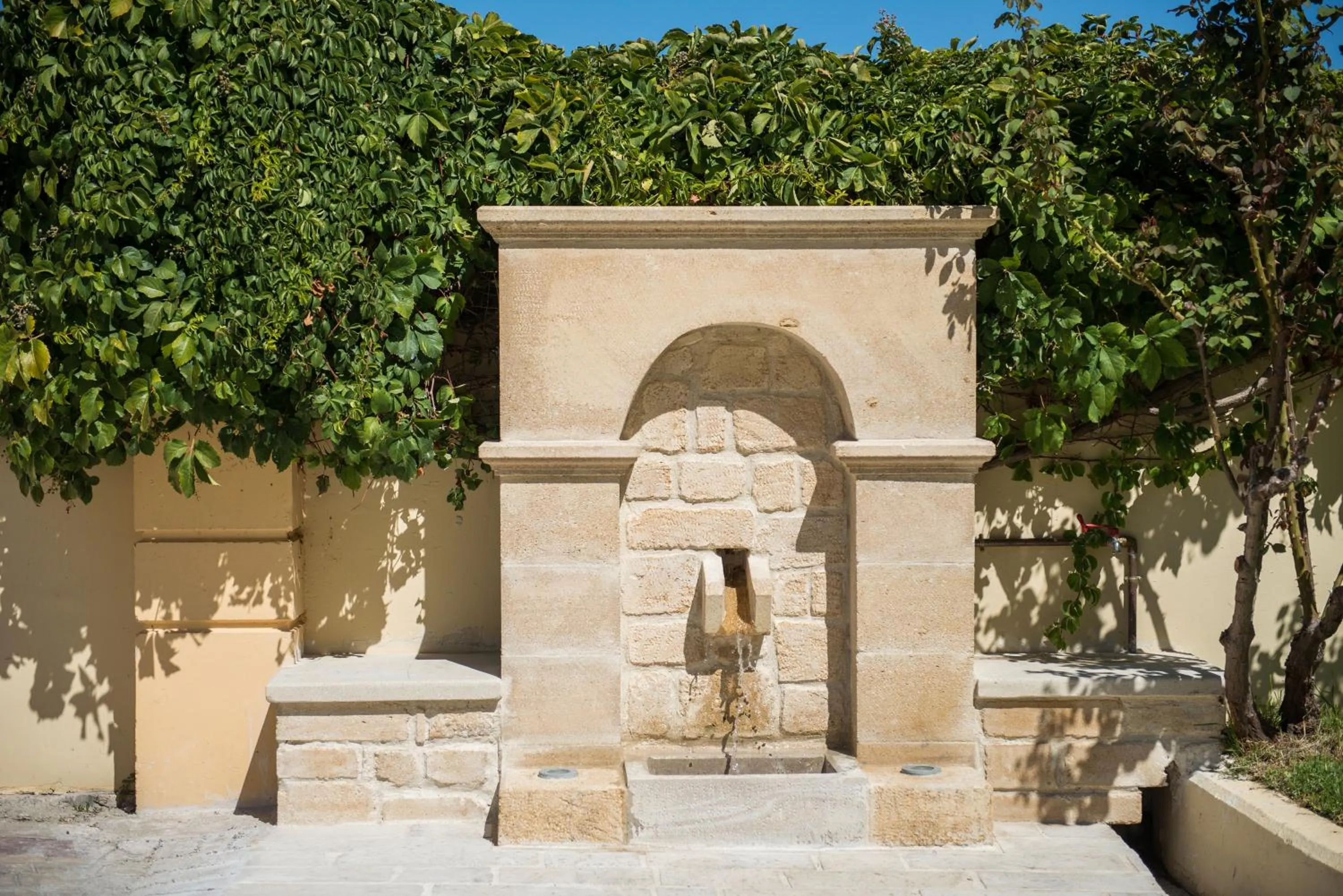 Decorative detail in Mirtilos Studios & Apartments