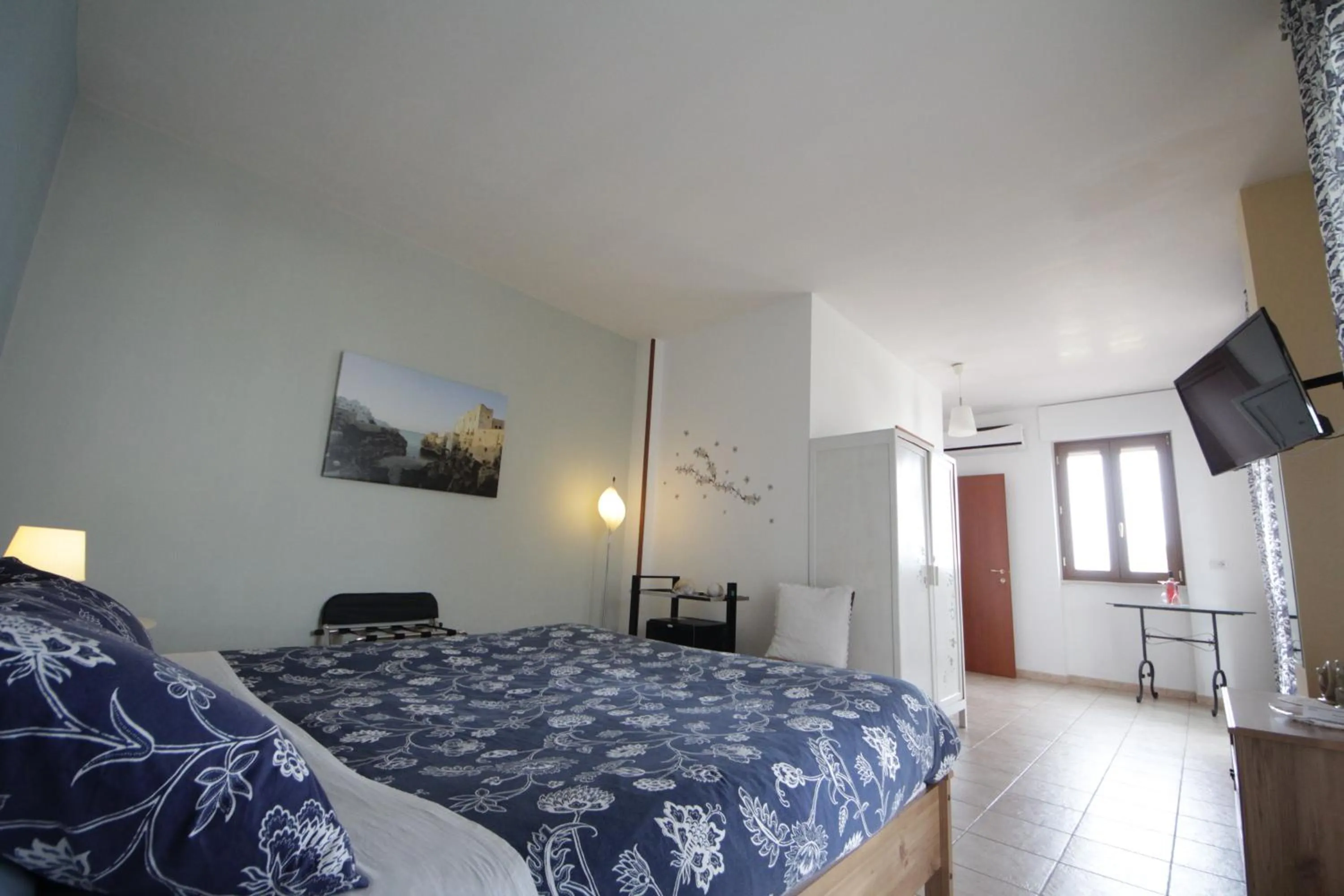 Bedroom, Bed in B&B La Rosa Blu