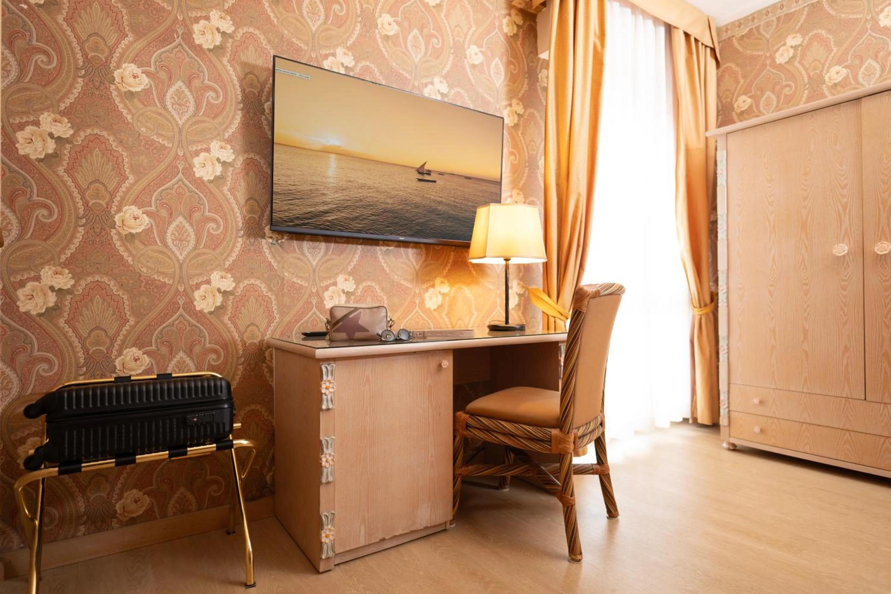 TV and multimedia in Hotel Promenade