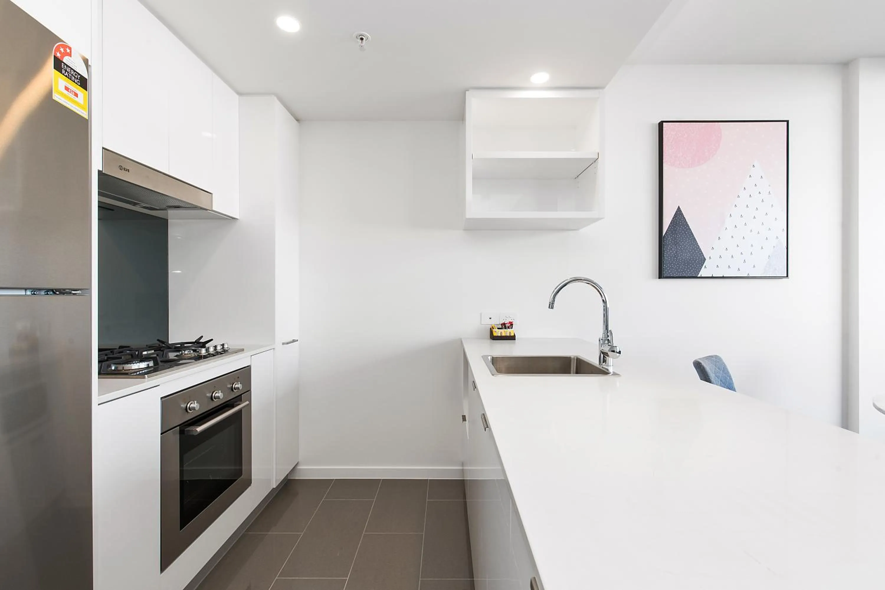 Kitchen or kitchenette in Ivy and Eve Apartments by CLLIX