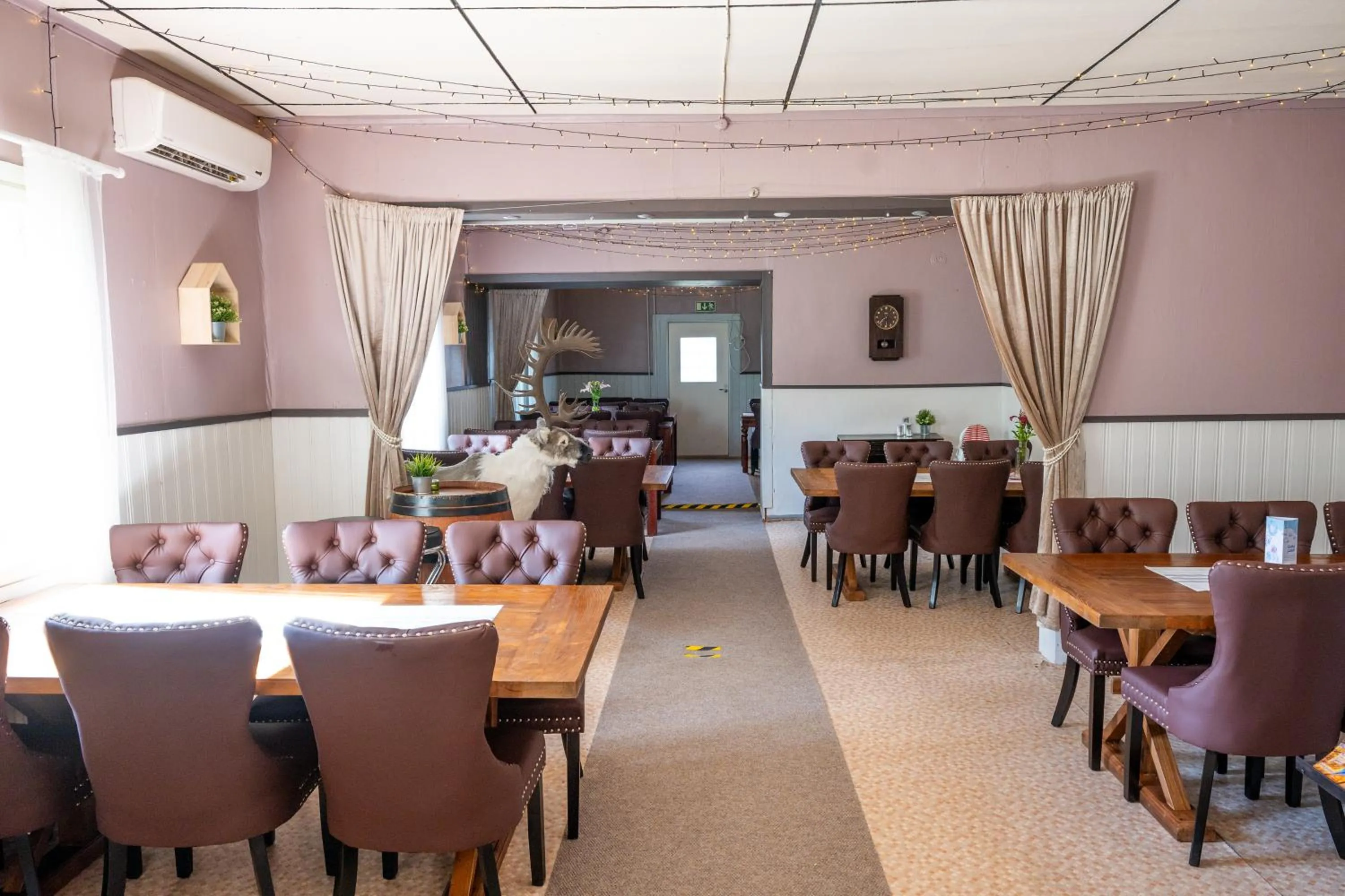 Restaurant/places to eat in Arctic Guesthouse & Igloos