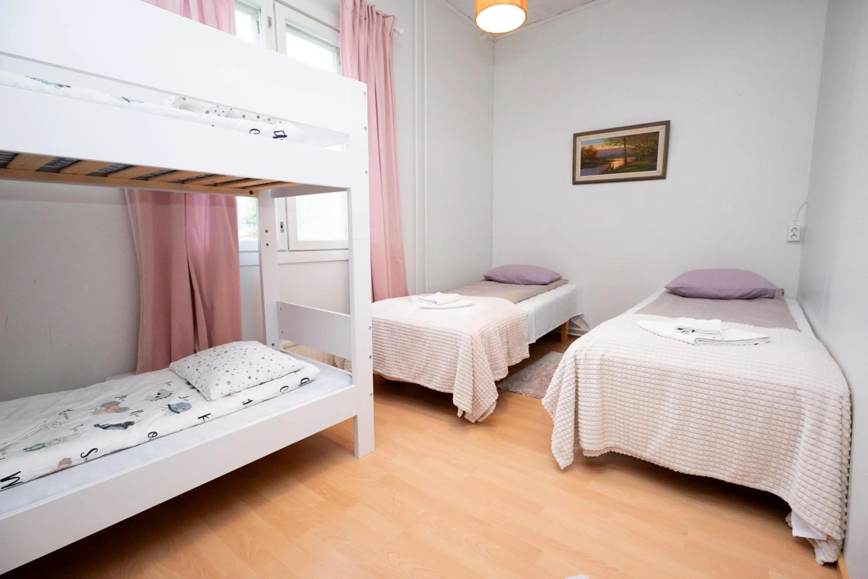 bunk bed, Bed in Arctic Guesthouse & Igloos