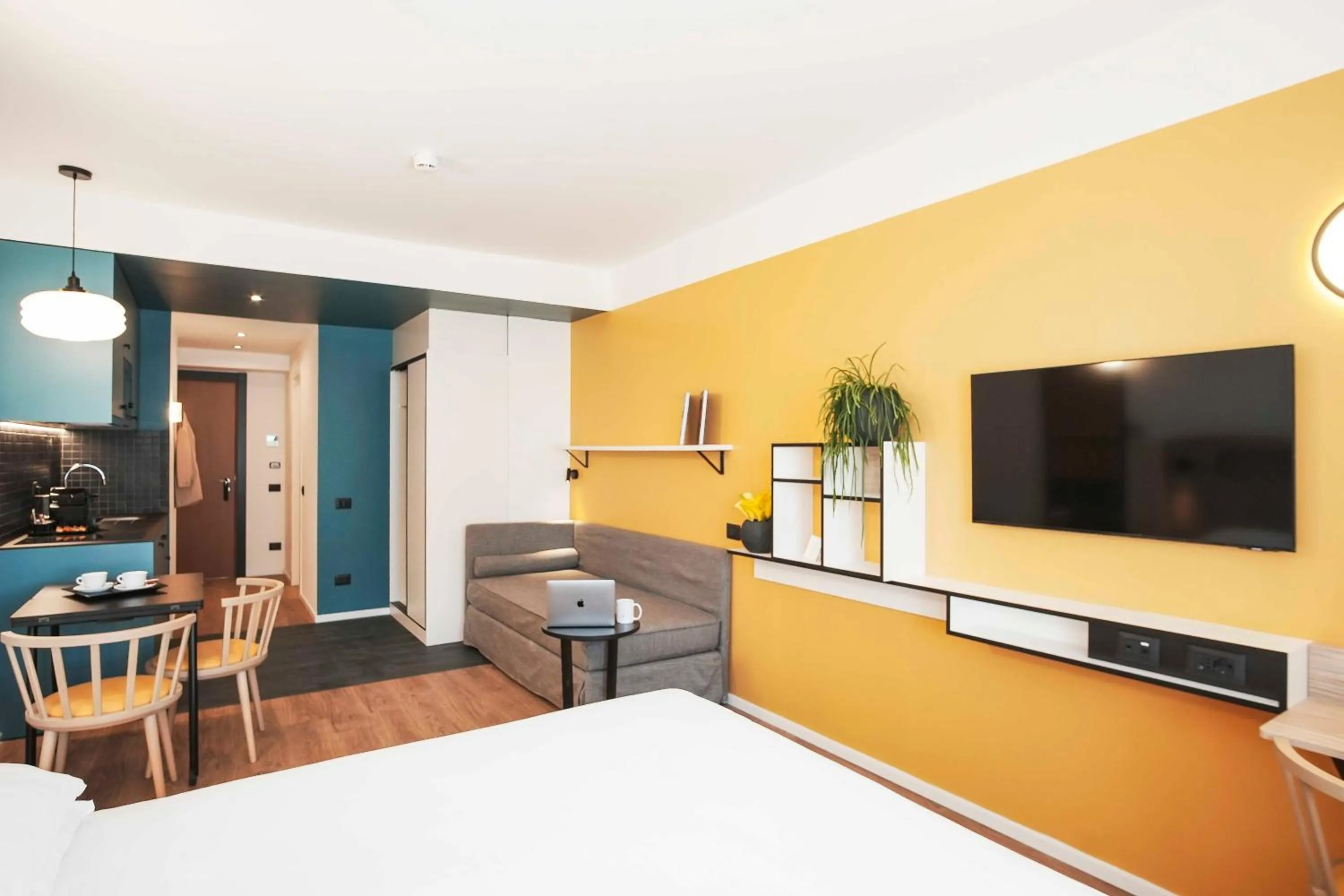 Bed in Aparthotel Colombo Roma