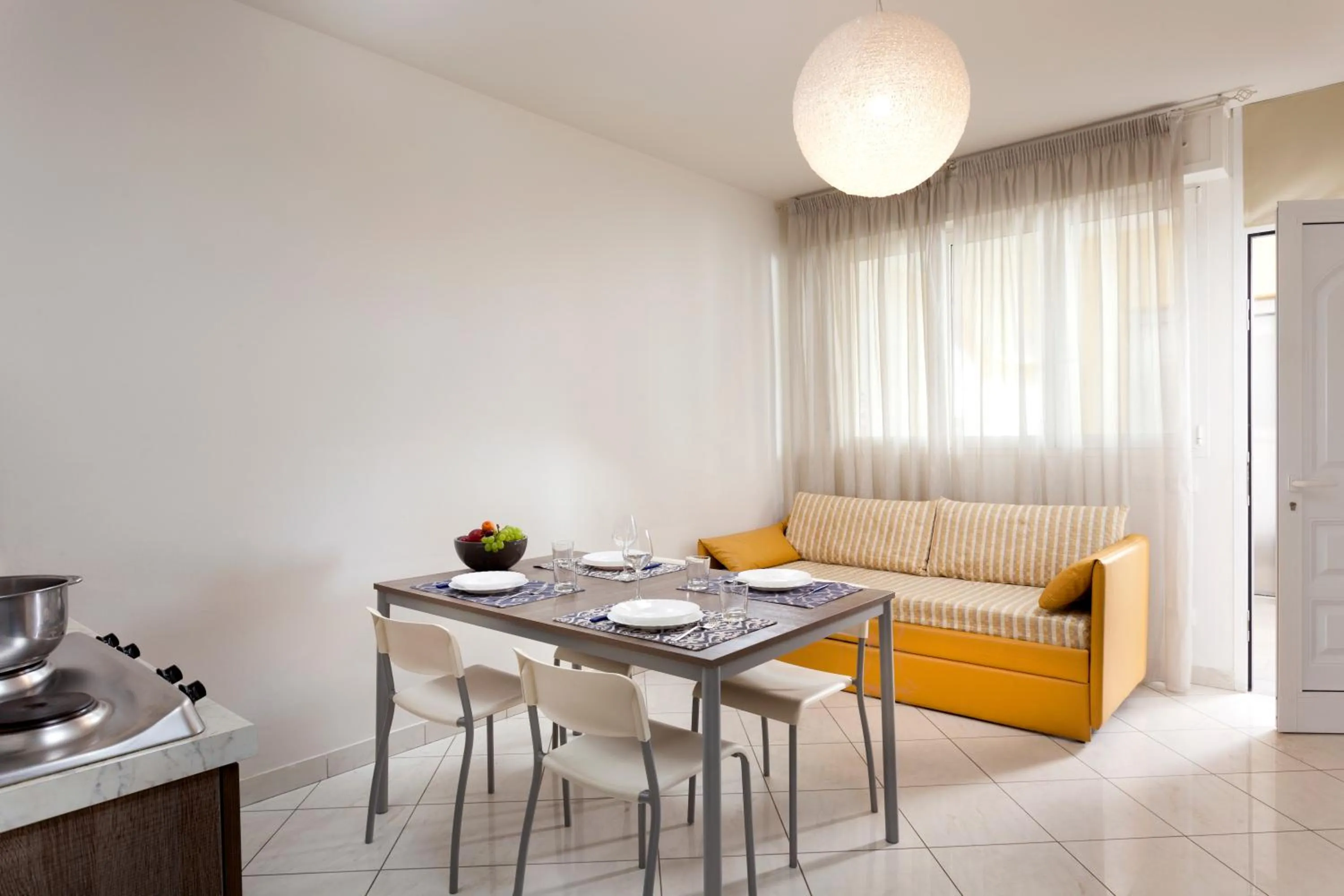 Dining area in Residence Hotel Piccadilly