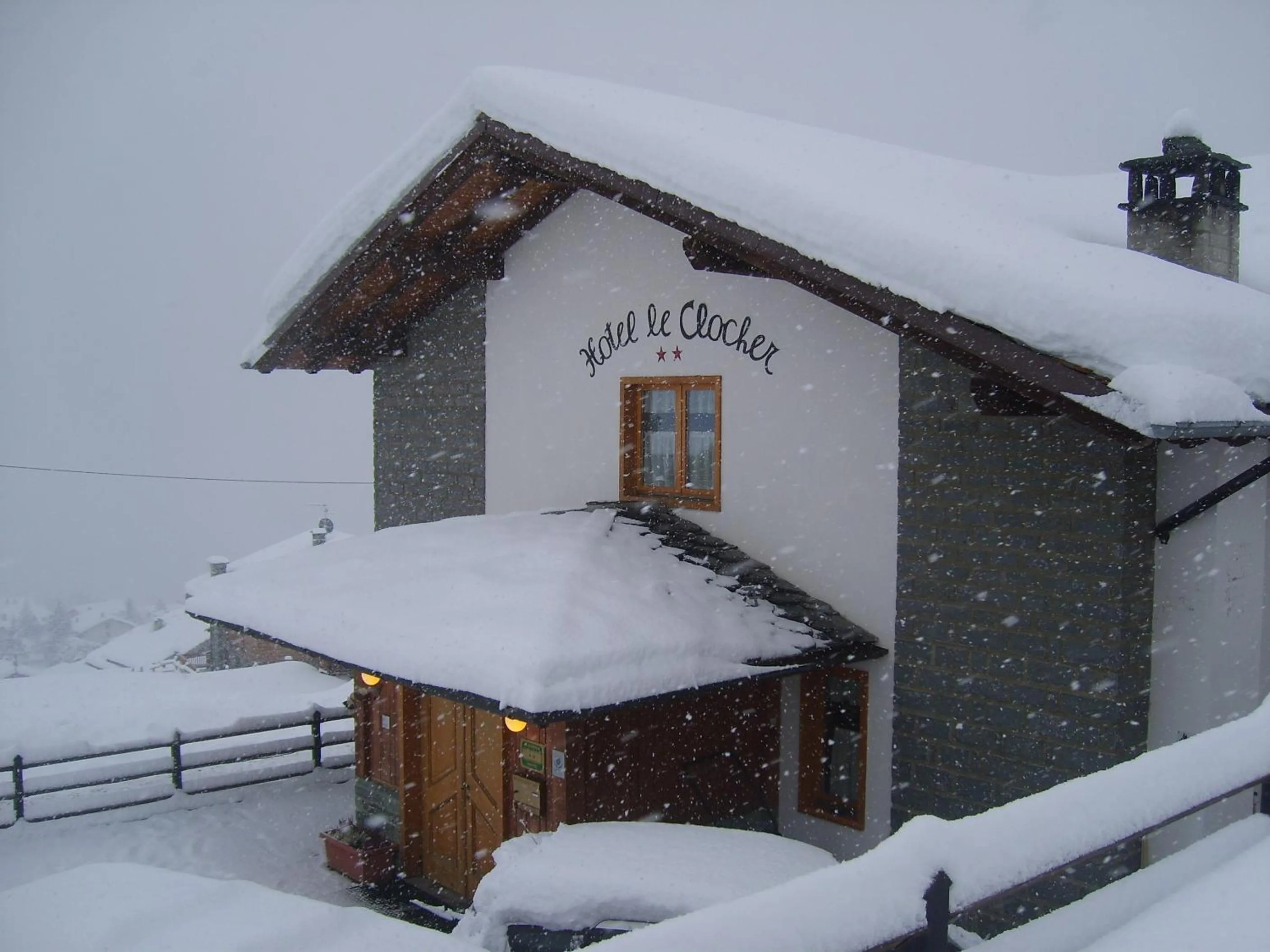 Facade/entrance in Hotel Le Clocher