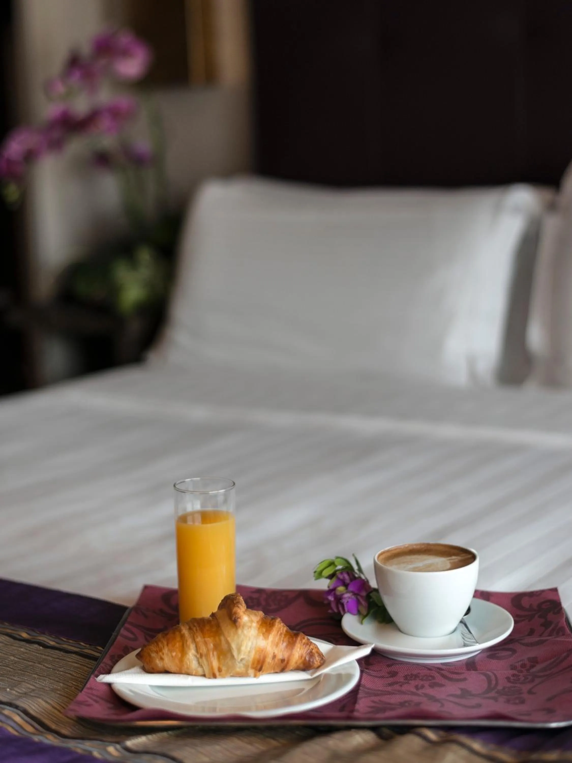 Breakfast, Bed in Rome Airport Hotel Fiumicino