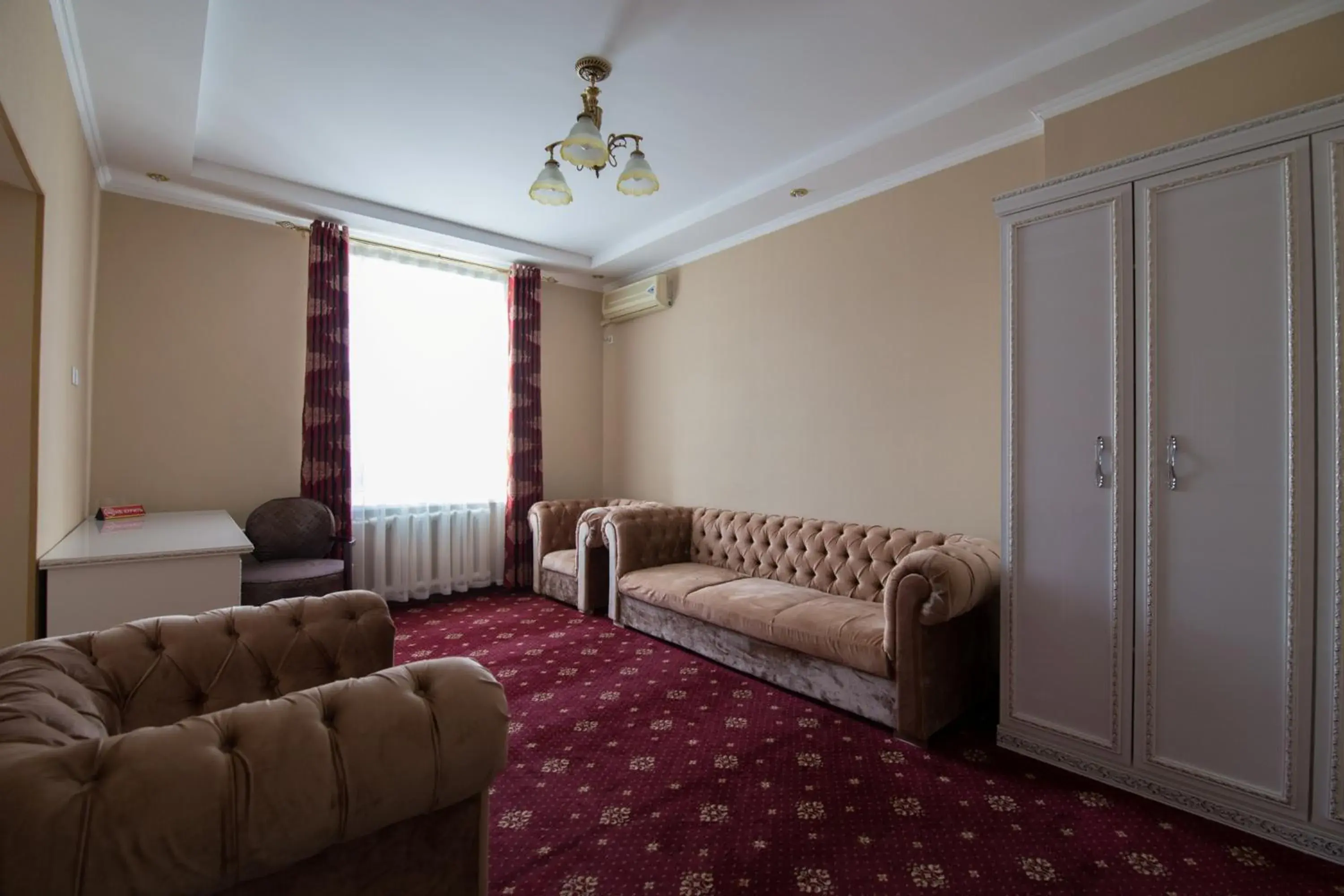 Suite - single occupancy in Renion Zyliha Hotel Suite - single occupancy in Renion Zyliha Hotel
