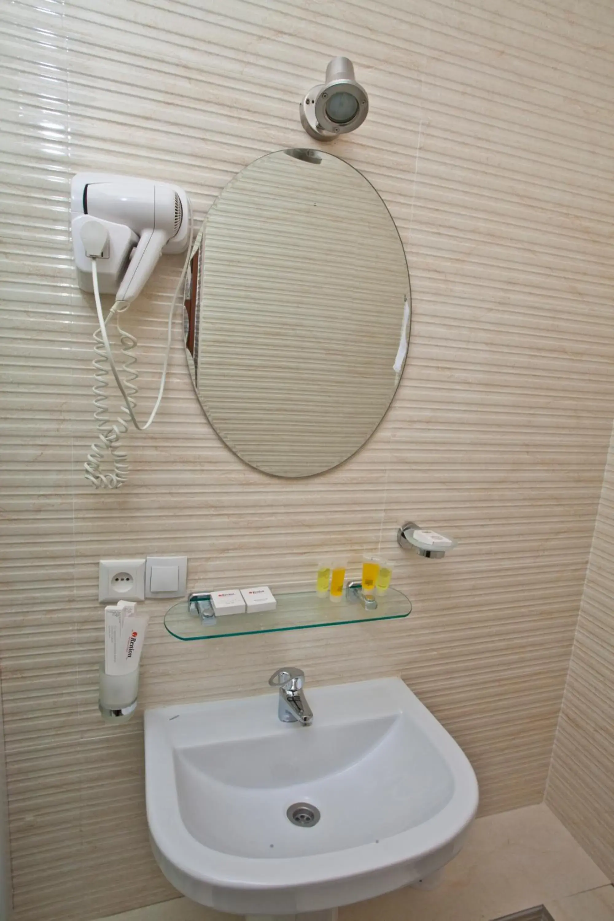 Double Junior Suite - single occupancy in Renion Zyliha Hotel Double Junior Suite - single occupancy in Renion Zyliha Hotel