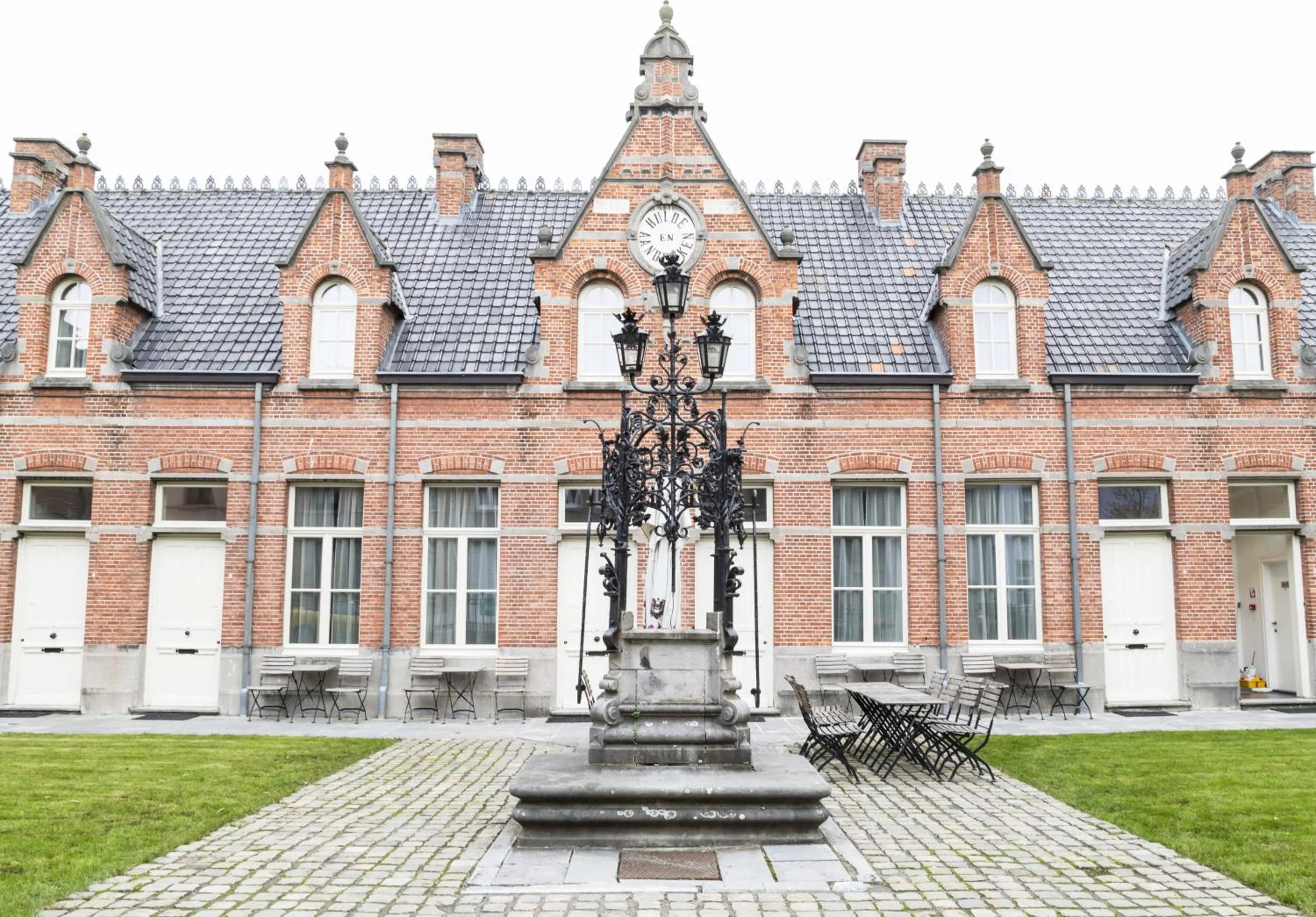 Facade/entrance in Zimmerhof Hotel