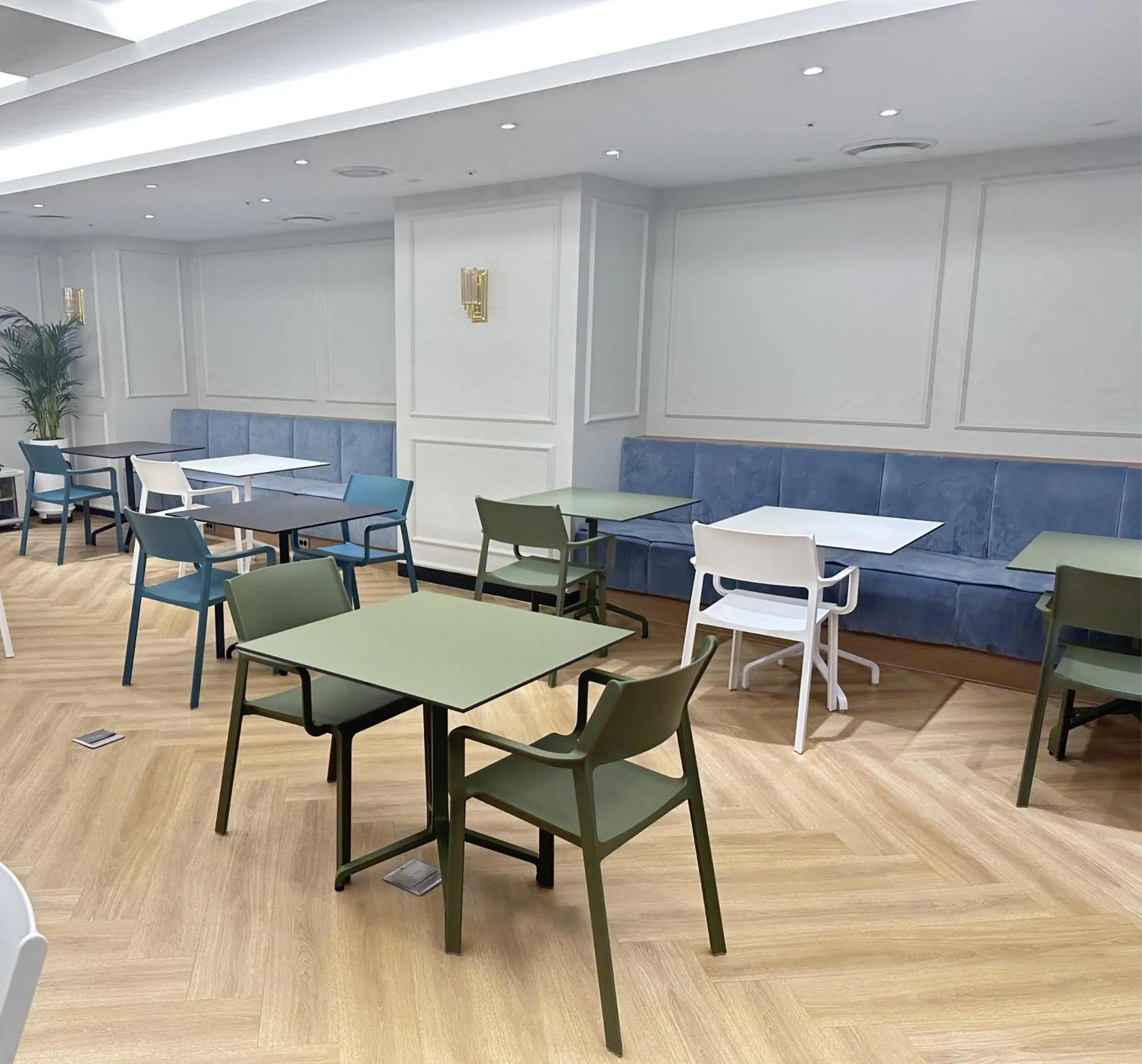 Restaurant/places to eat in GLAD Gangnam COEX Center