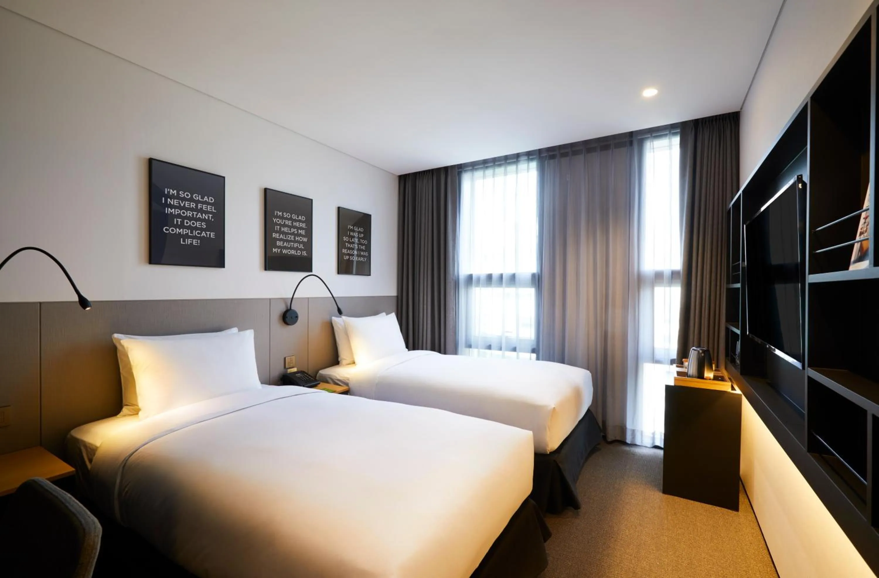 Bedroom, Bed in GLAD Gangnam COEX Center