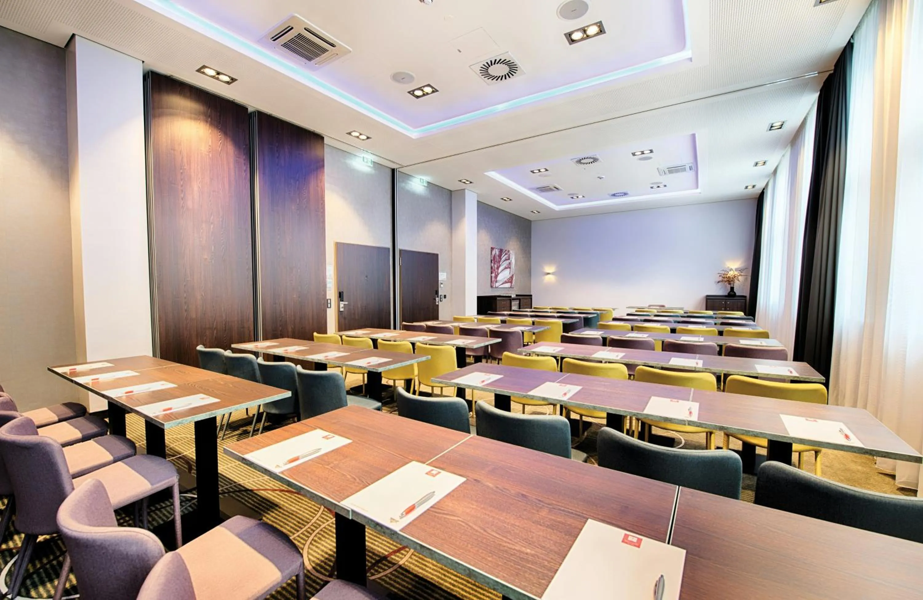 Meeting/conference room in Leonardo Royal Hotel Ulm