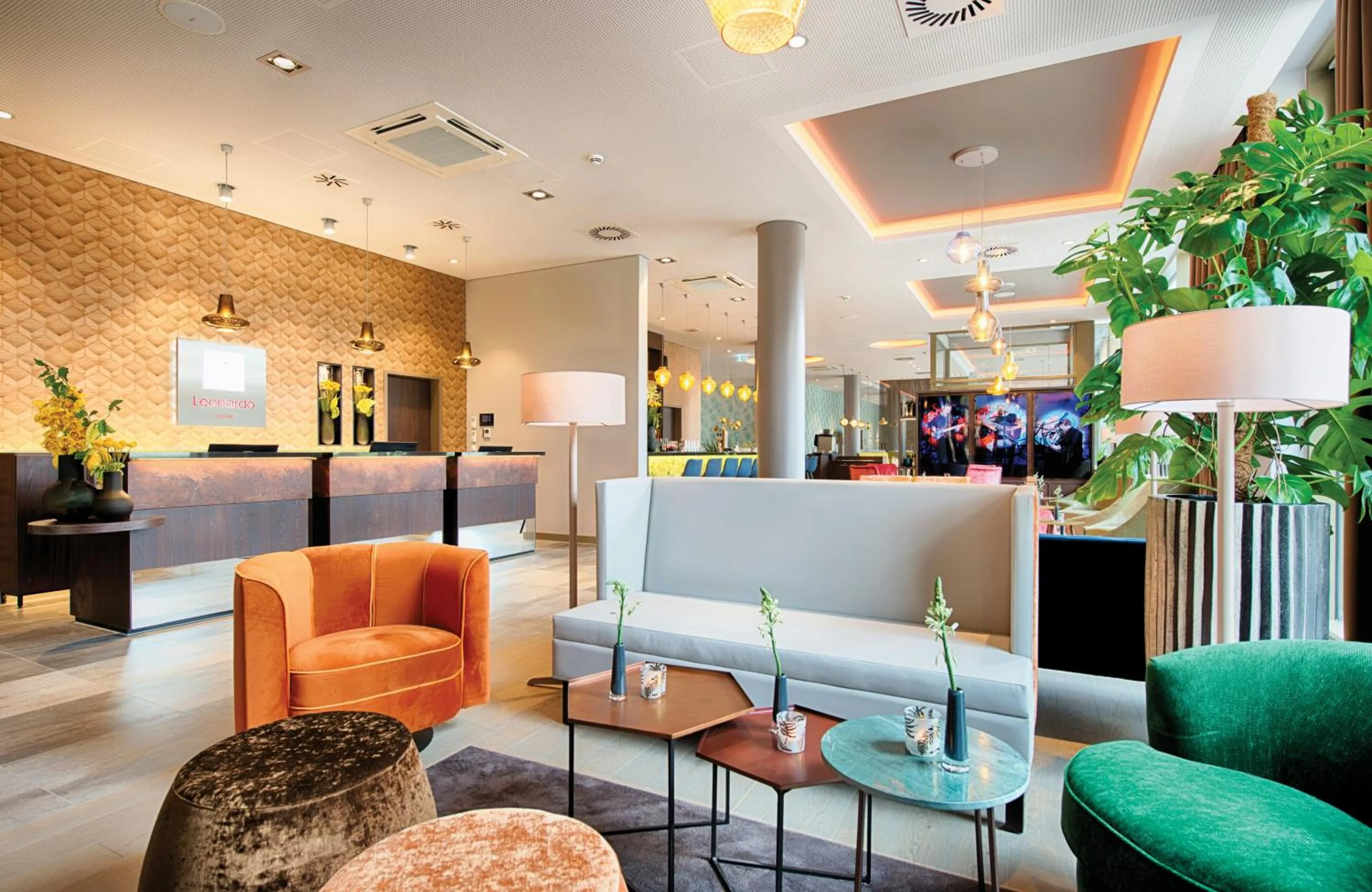 Lobby or reception in Leonardo Royal Hotel Ulm