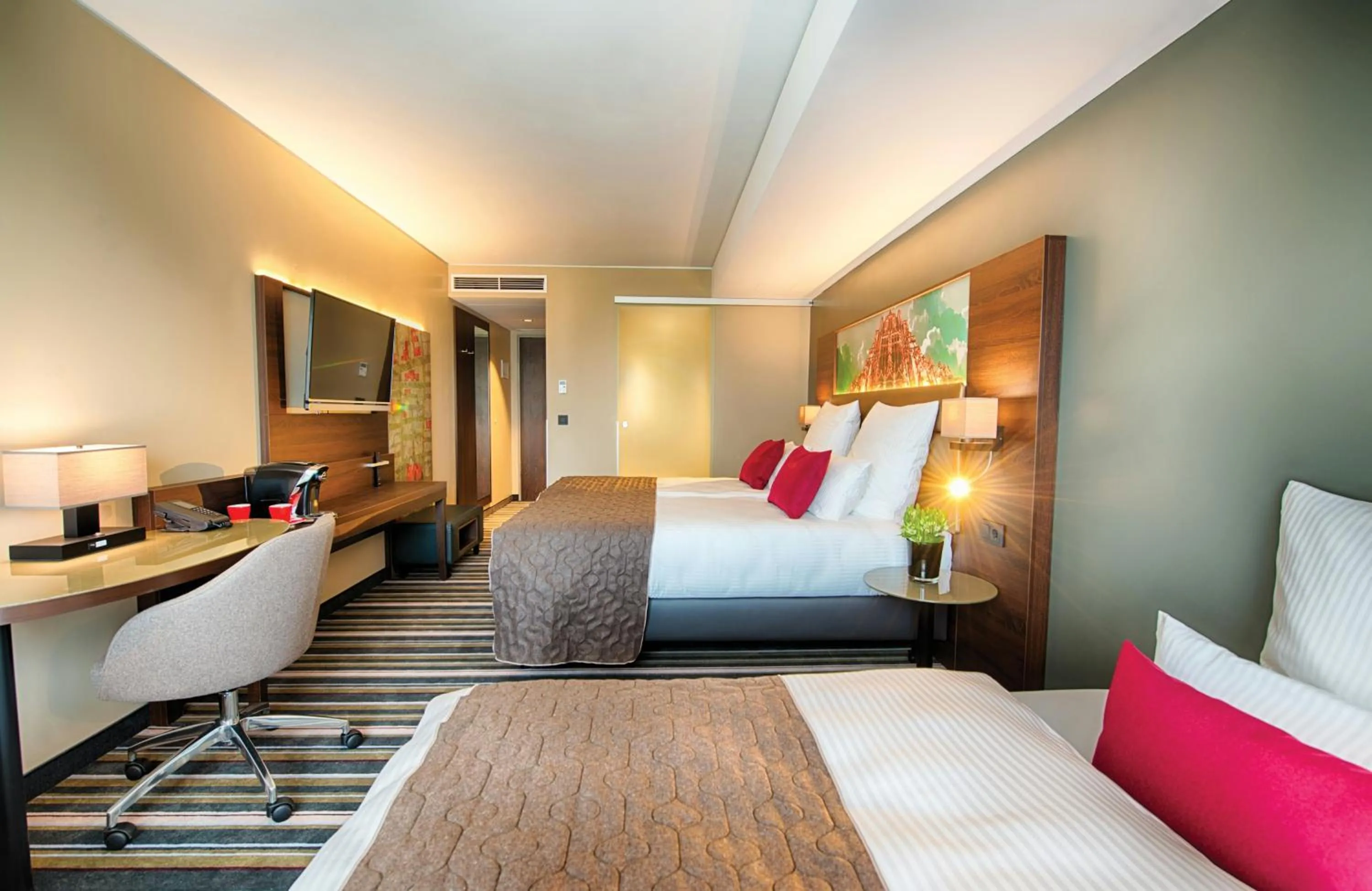 Photo of the whole room, Bed in Leonardo Royal Hotel Ulm