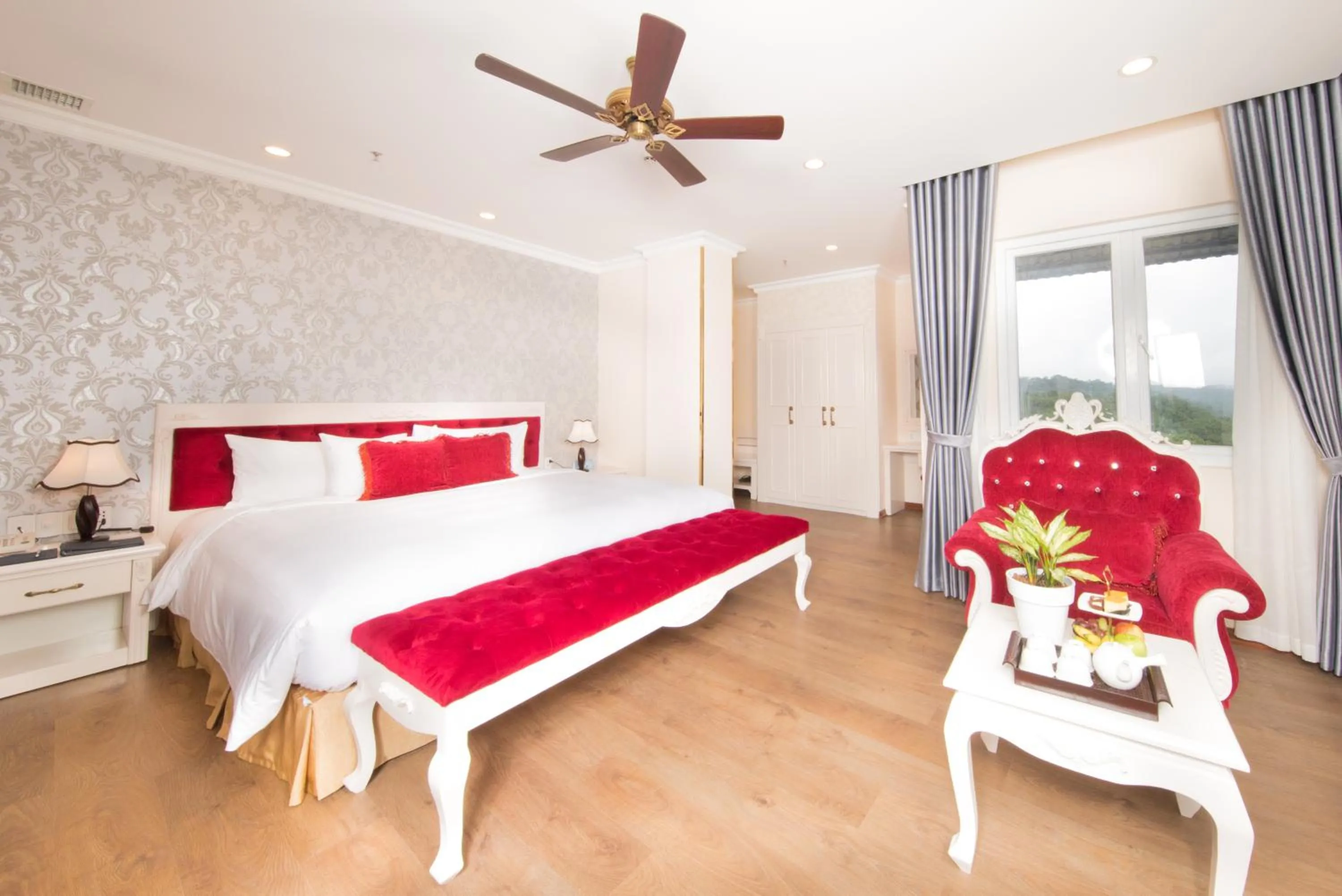 Bed in Ladalat Hotel