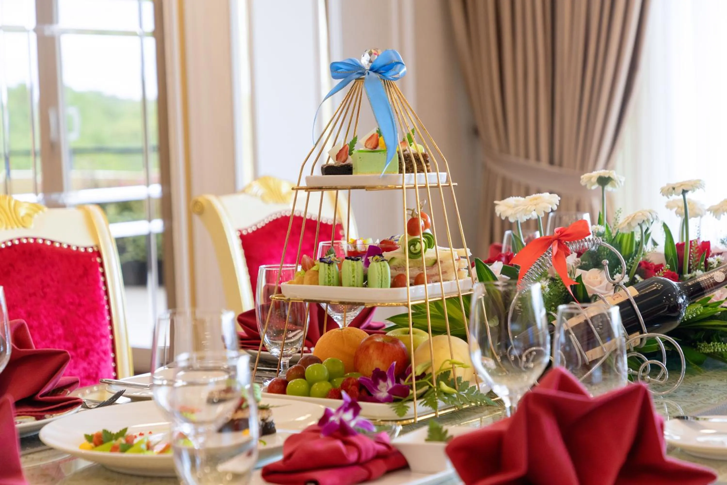 Food and drinks in Ladalat Hotel