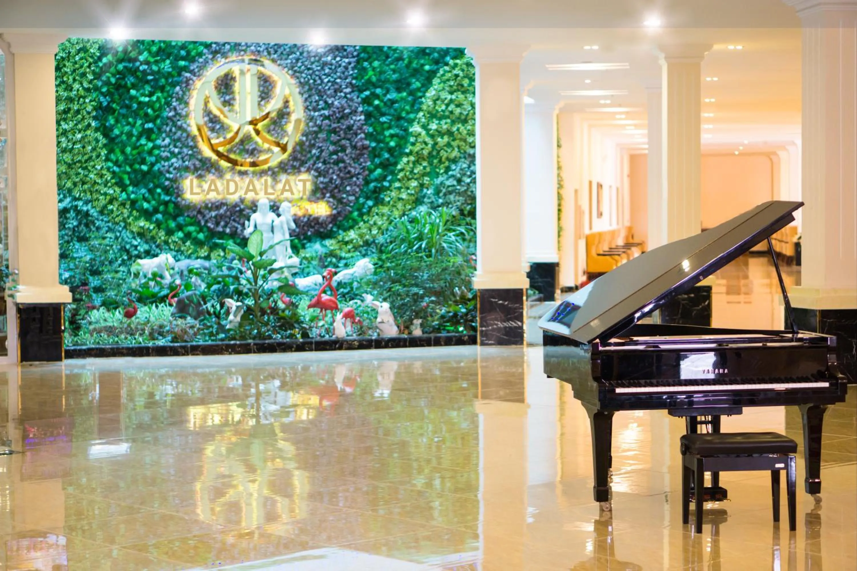 Lobby or reception in Ladalat Hotel