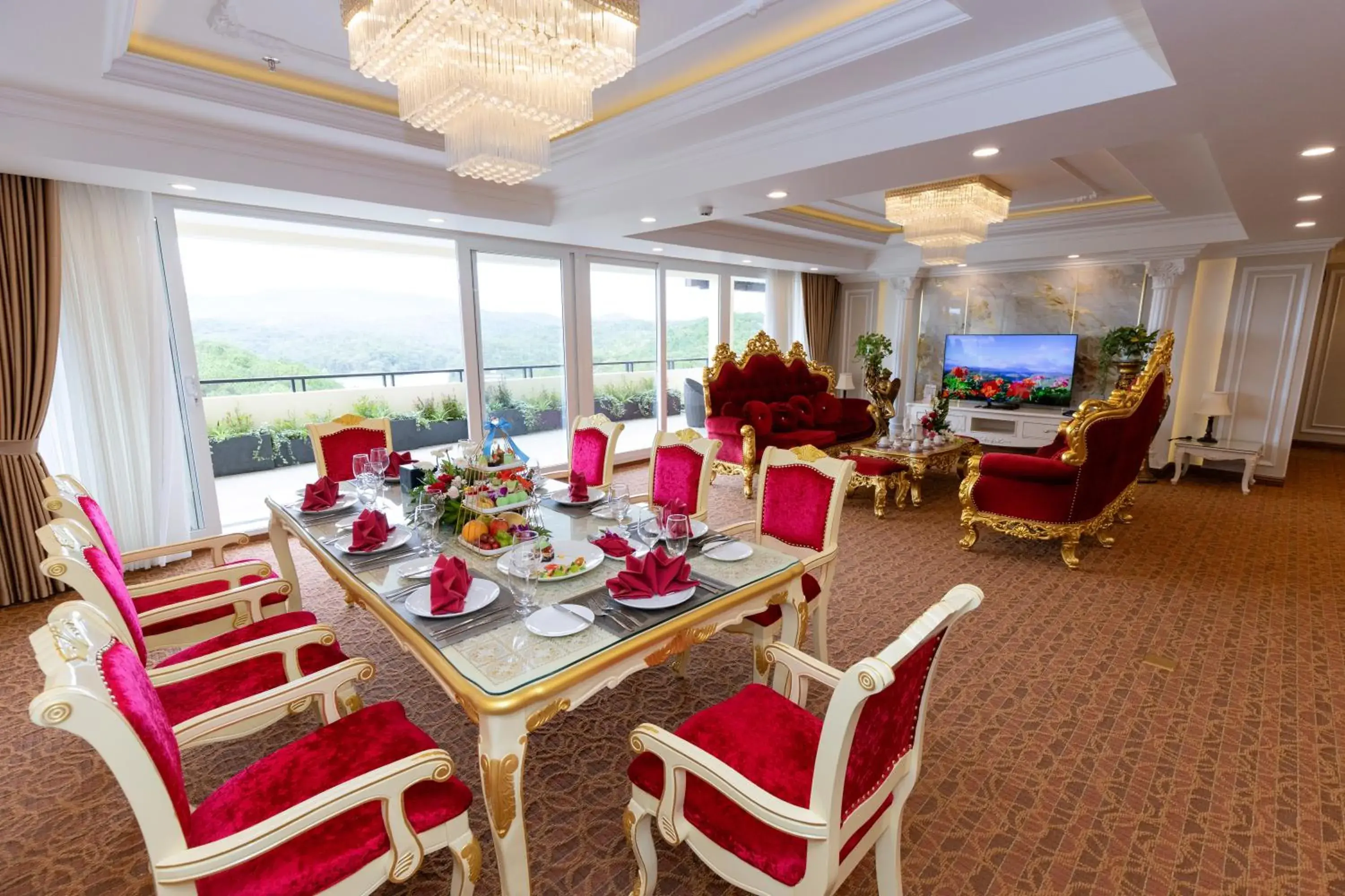 President Suite City and Valley View in Ladalat Hotel President Suite City and Valley View in Ladalat Hotel